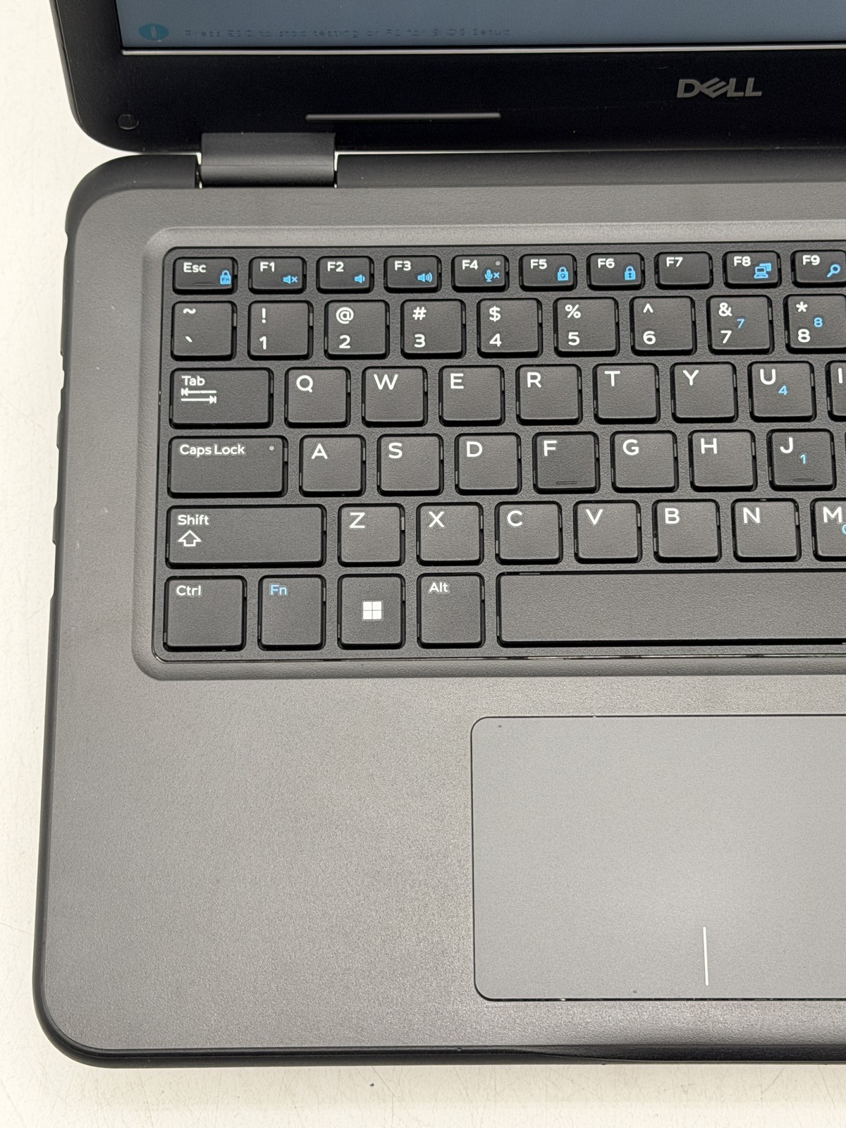 Dell Latitude 3310 13.3in i5-8265U 8GB 128GB NO OS *READ*