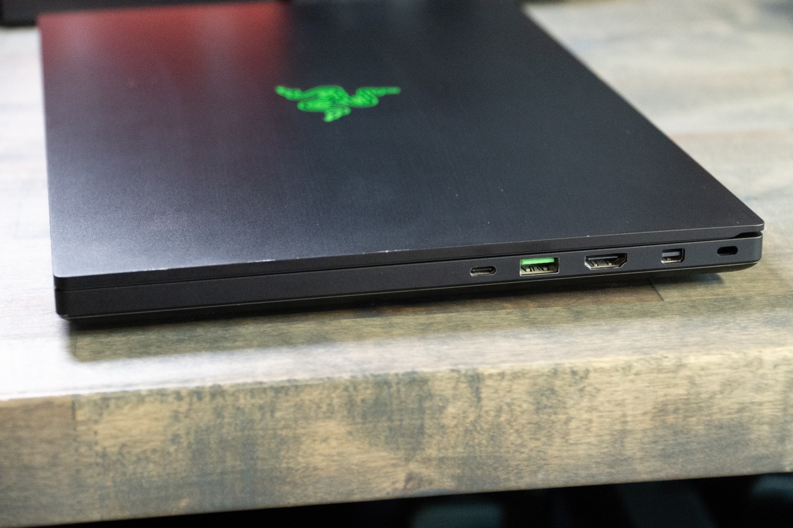 Razer Blade 15 Gaming Laptop RTX 2060 i7-9750H 32GB RAM 1TB SSD