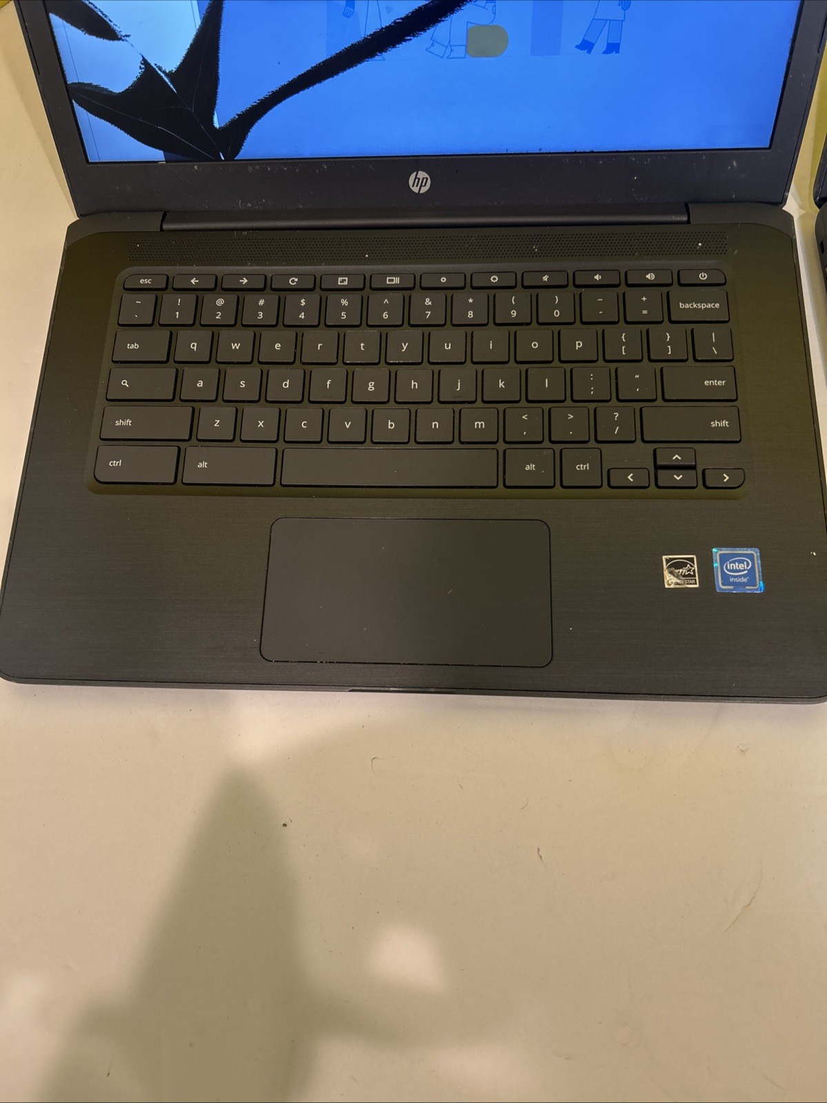 Lot of 2 HP Chromebook 14 G5 14″ For Parts Repair SCREEN