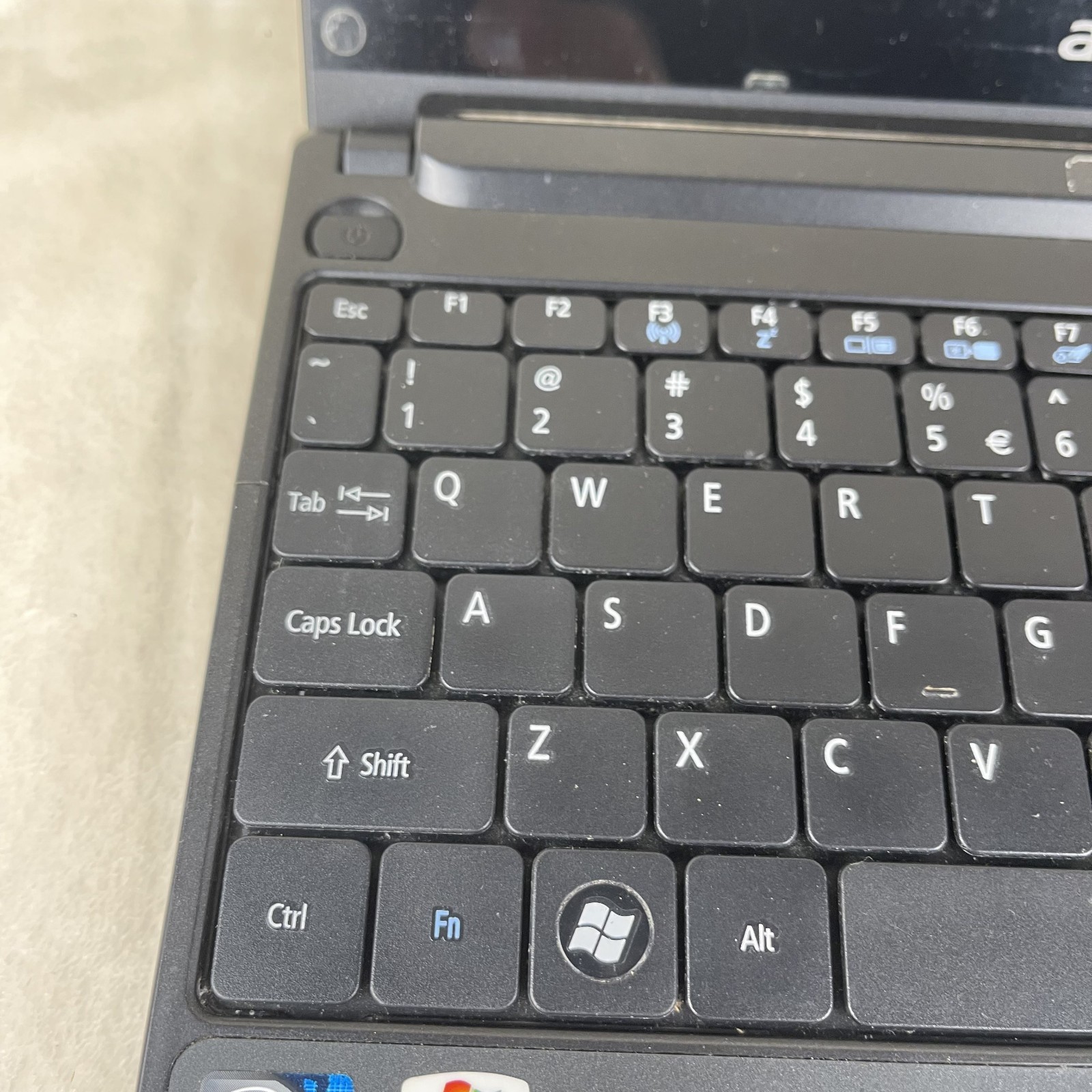 Acer Aspire One D255E Intel Atom N455 1.66GHz 1 GB (UNTESTED)