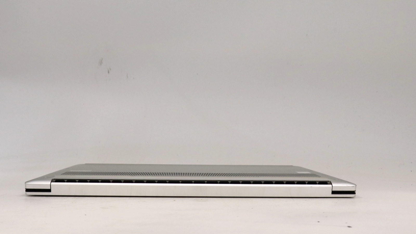 Dell XPS 15 9520 15″ i7-12700h 32GB 512GB – Good