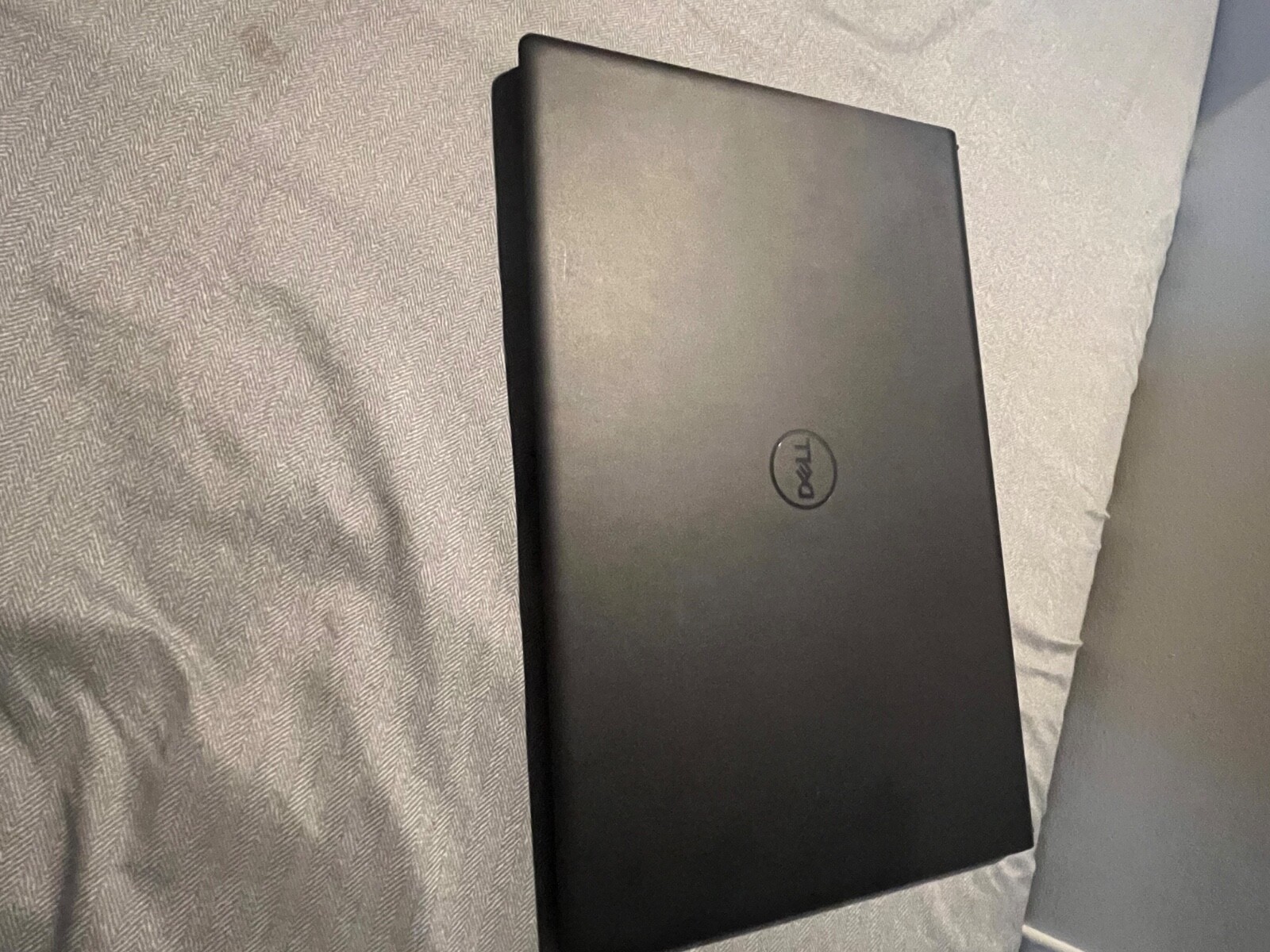 Dell Inspiron 3511 15.6″ (256GB SSD, Intel Core i5 11th Gen., 3.60 GHz, 8GB)…