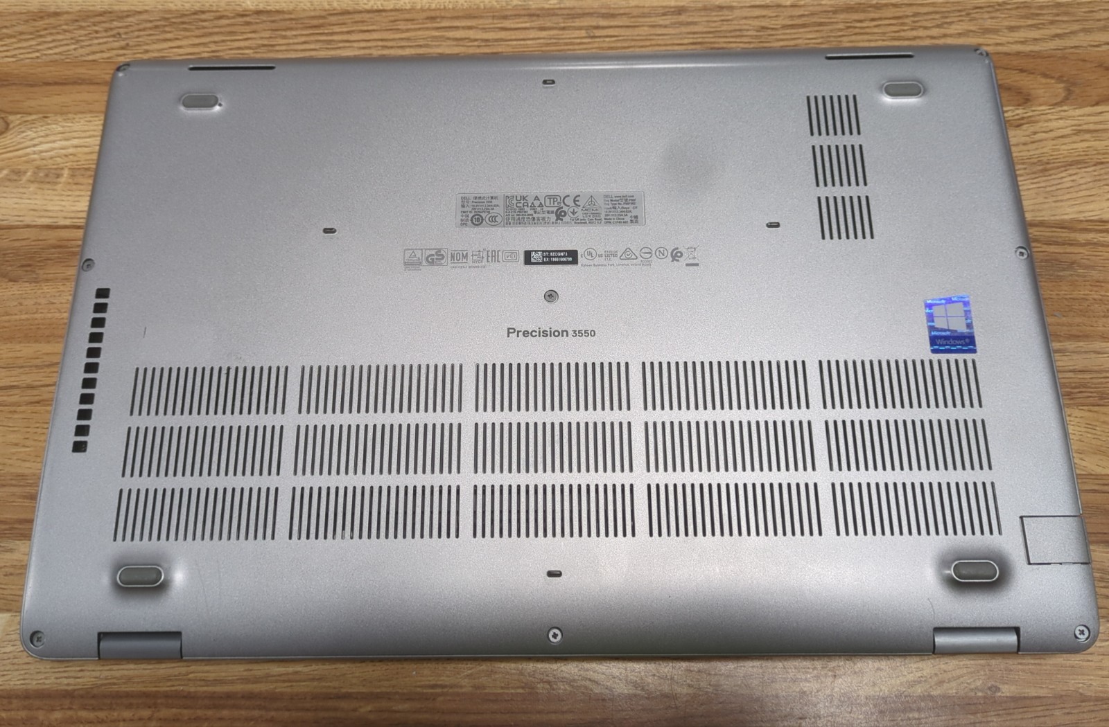 2021 Precision 3550 i5 10th gen, 8GB RAM, No SSD, Locked BIOS, Great Condition!