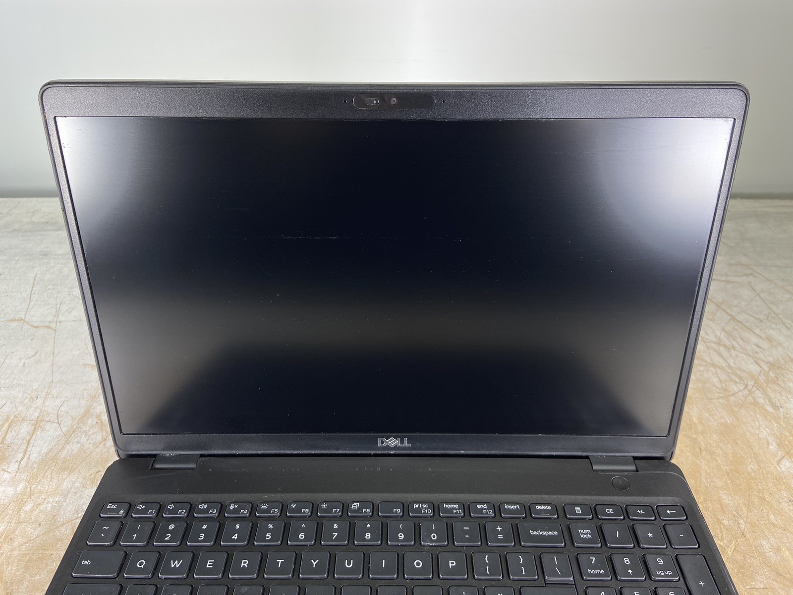 DELL LATITUDE 5500 i5-8365U @ 1.60GHz, 4GB RAM, NO HDD/OS