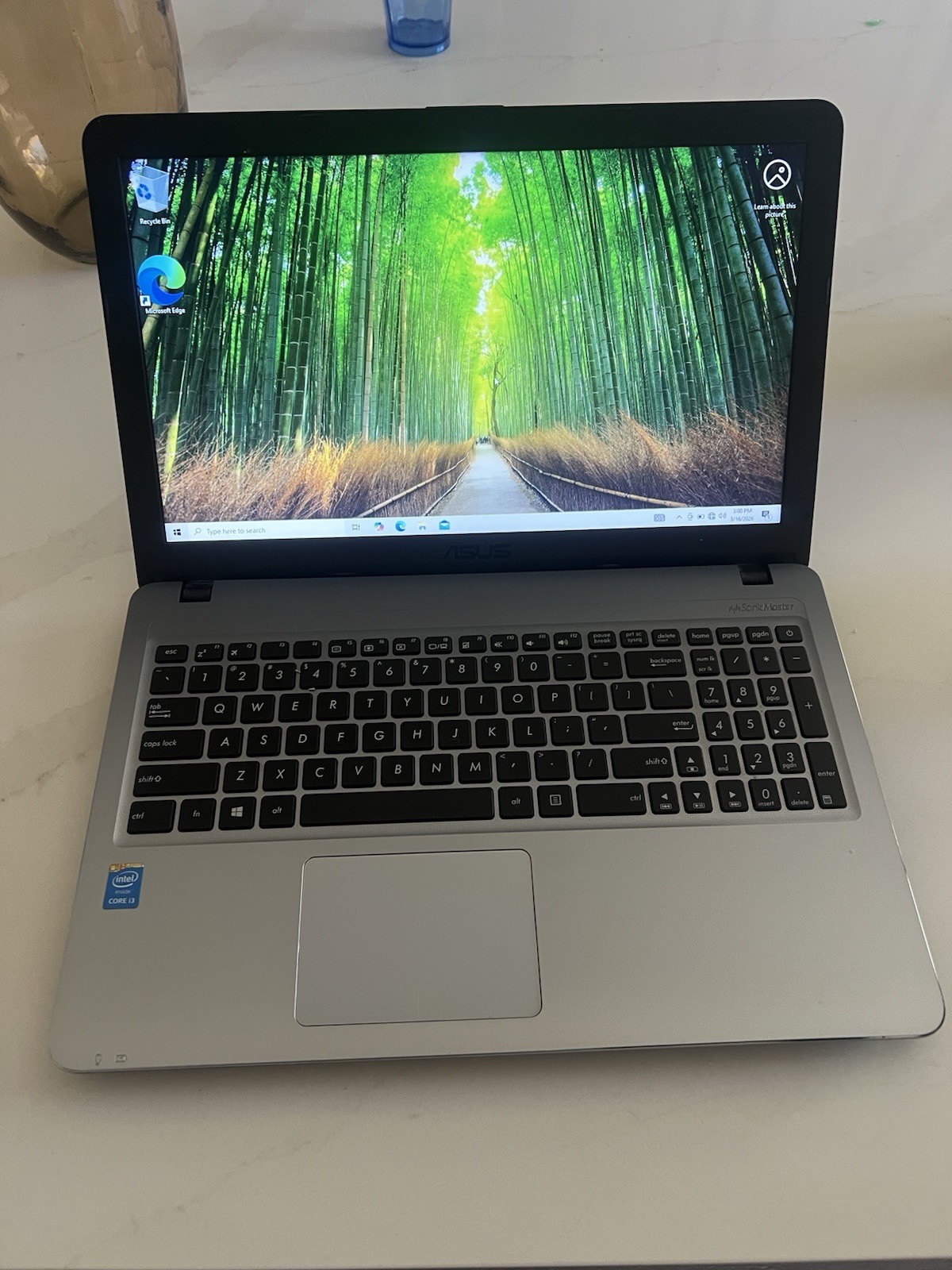ASUS X540L Laptop i3-5020U 2.2GHz 8GB 500gig Storage Win 10 DVDRW