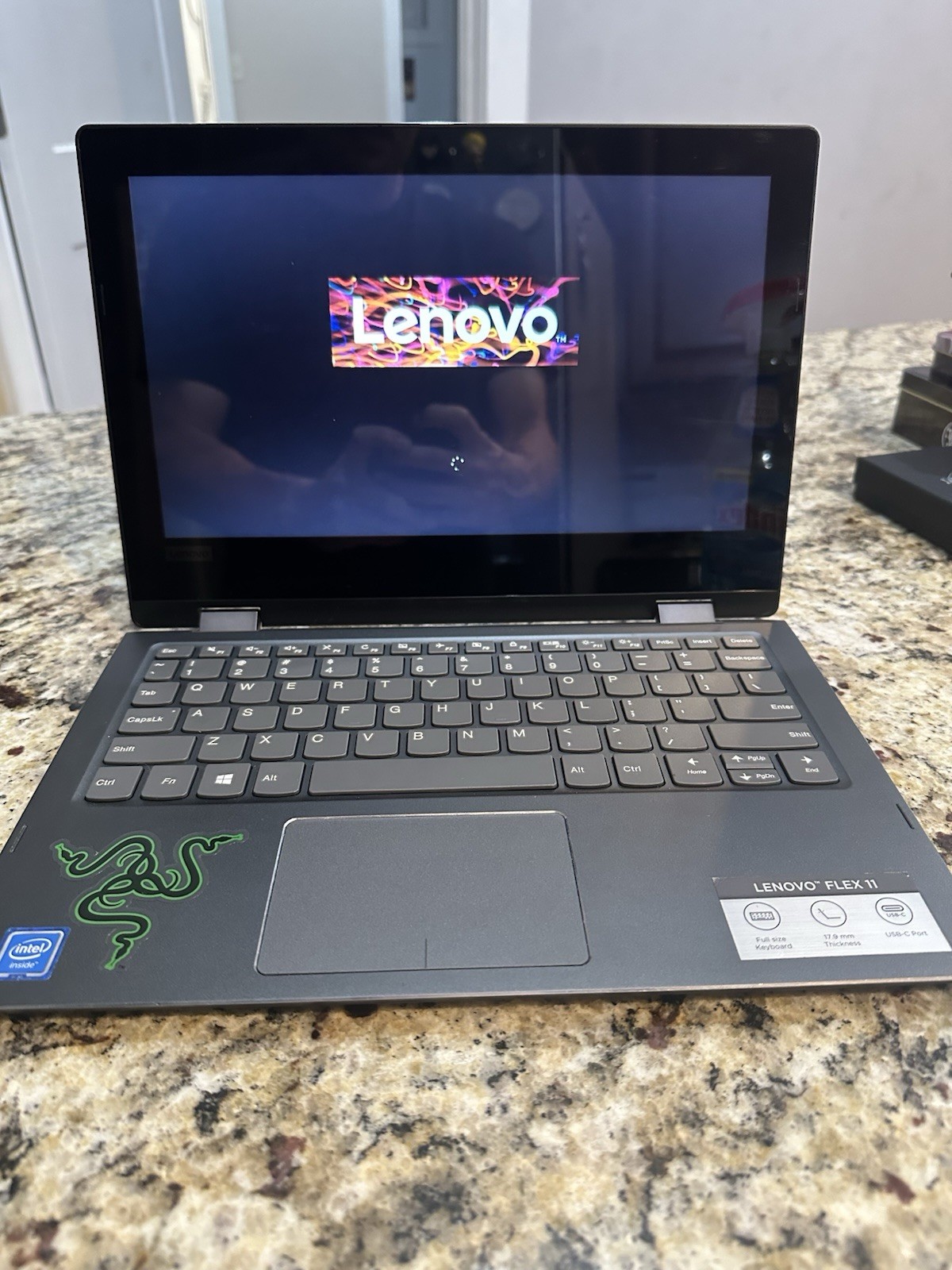 Lenovo Flex 11 2-in-1 Touchscreen 11.6in Celeron 4GB eMMC Win10 Black
