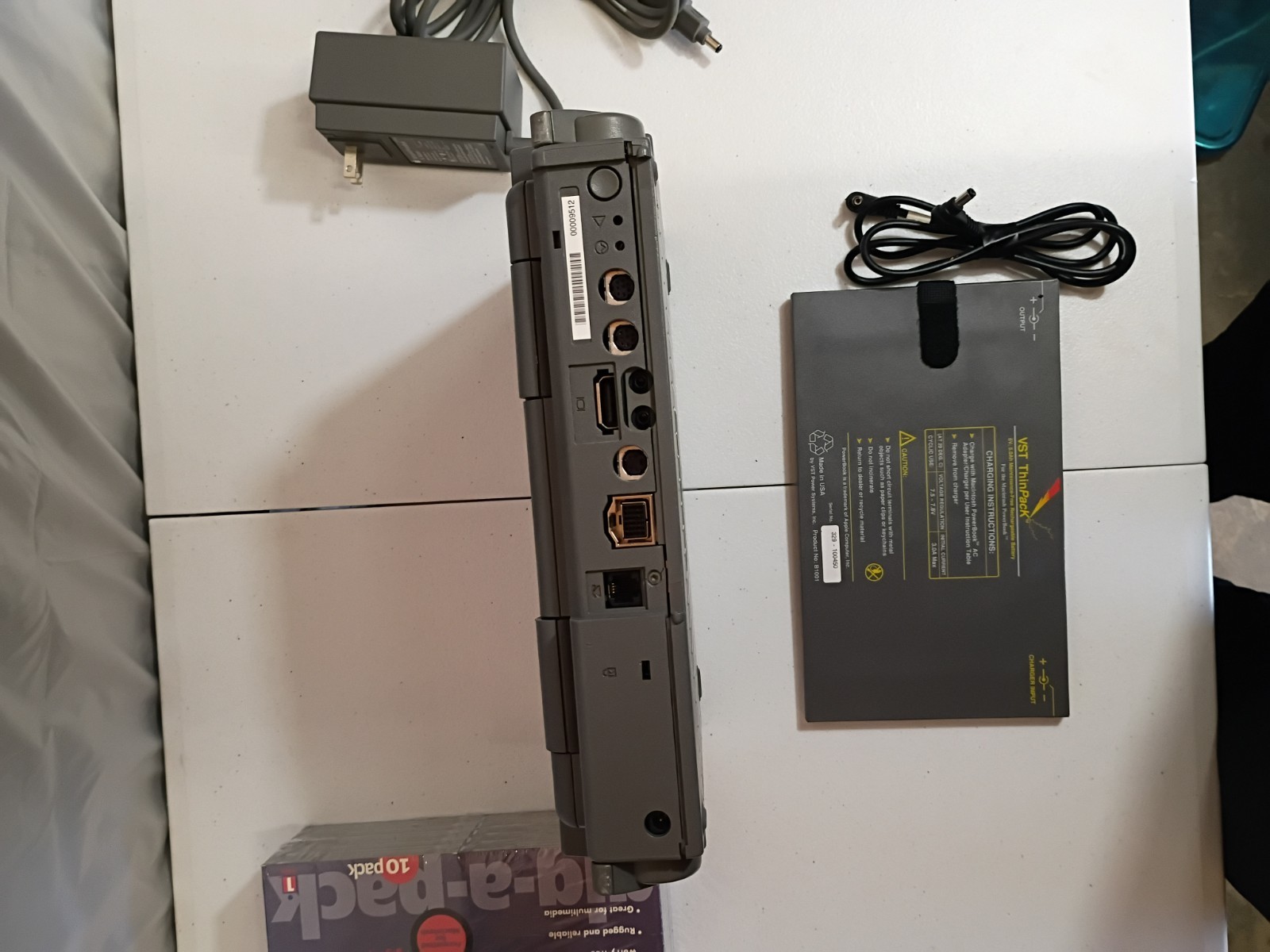 Apple Lap Top First Gen With Power Pack Lap Top Works Made 1990/0207