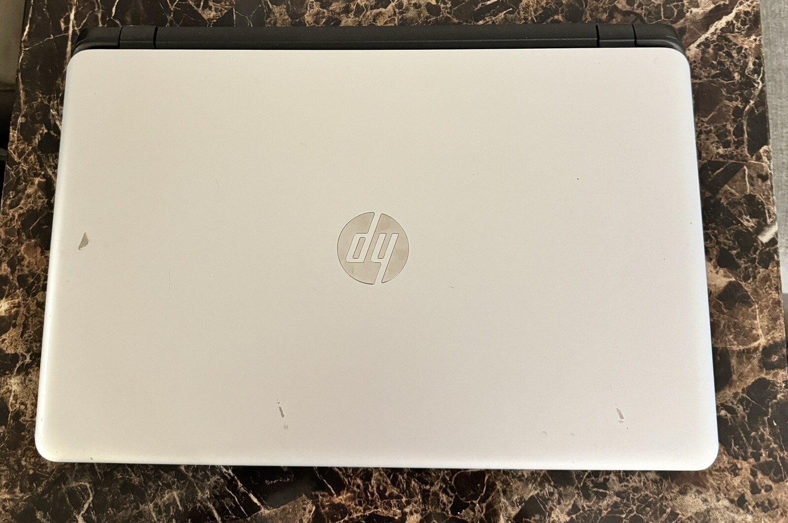 HP 350 g2 Laptop Inter(R) Core(TM) i3-4005U CPU Speed-1.70GHz, RAM 8 GB
