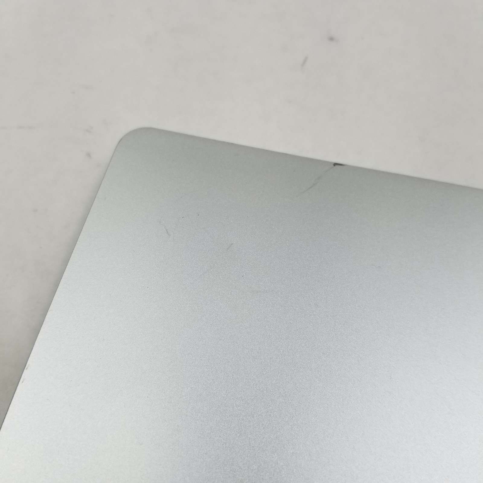 Microsoft Surface Go 2 2013 12.4″ i5-1135G7 2.4GHz 8GB RAM 128GB SSD Win 11 Pro