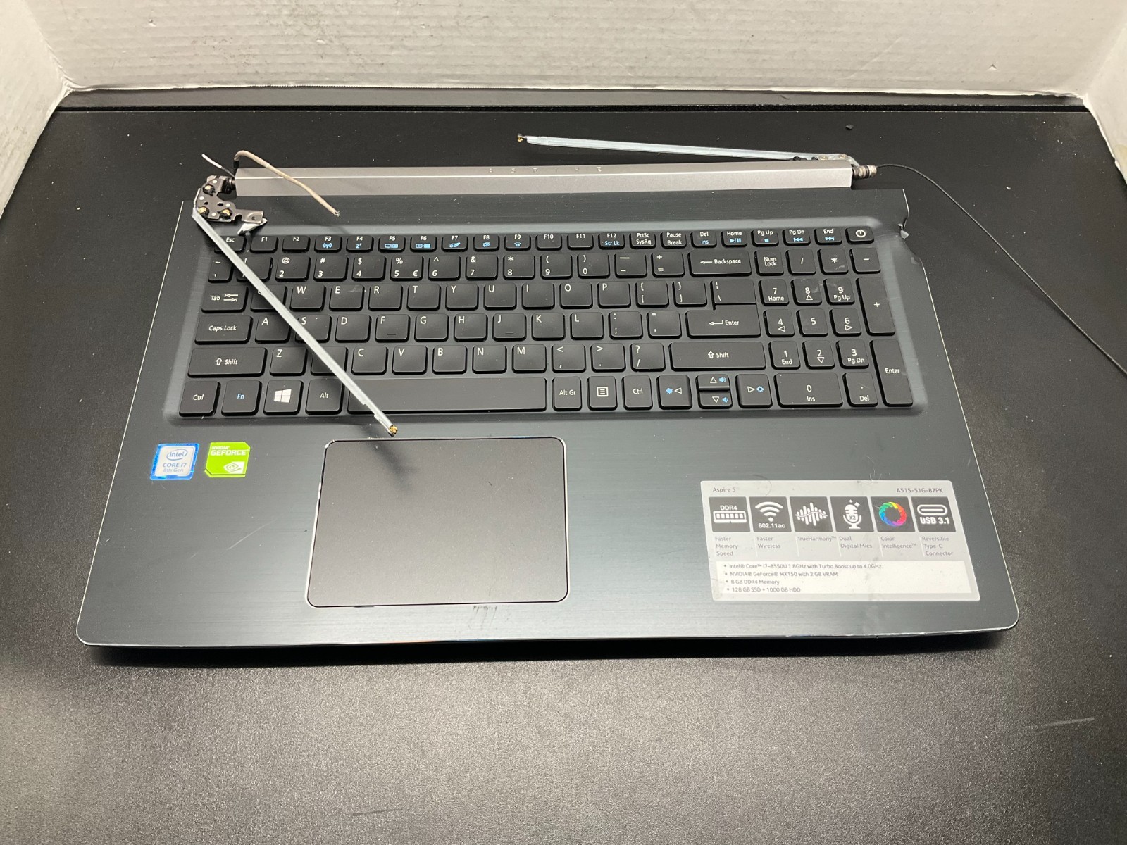 Acer Aspire 5 A515-51G-85EX i7-8550U 8GB 1TB SSD 15.6″ FHD GeForce MX150