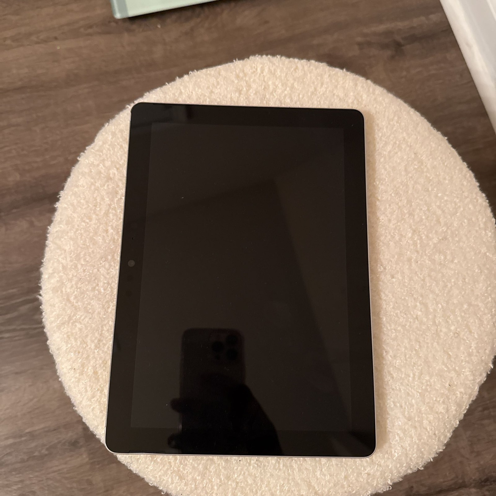 Microsoft Surface GO 2nd. Gen – 10.5″ Intel Core M3 8GB RAM 128GB Storage