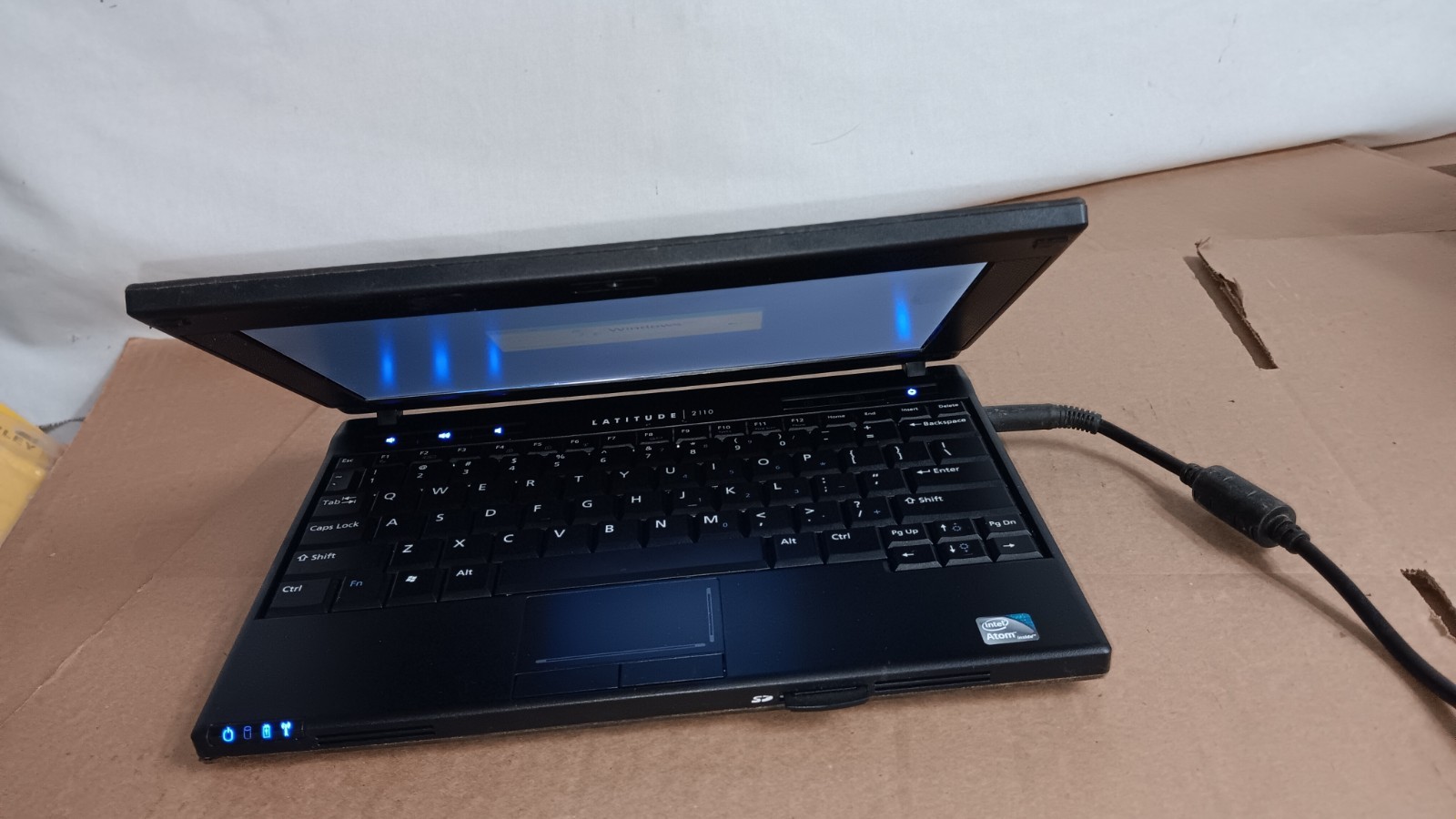 Dell Latitude 2110 Laptop Intel Atom N470 @ 1.83GHz 2GB 10.1″ LCD Windows XP pro