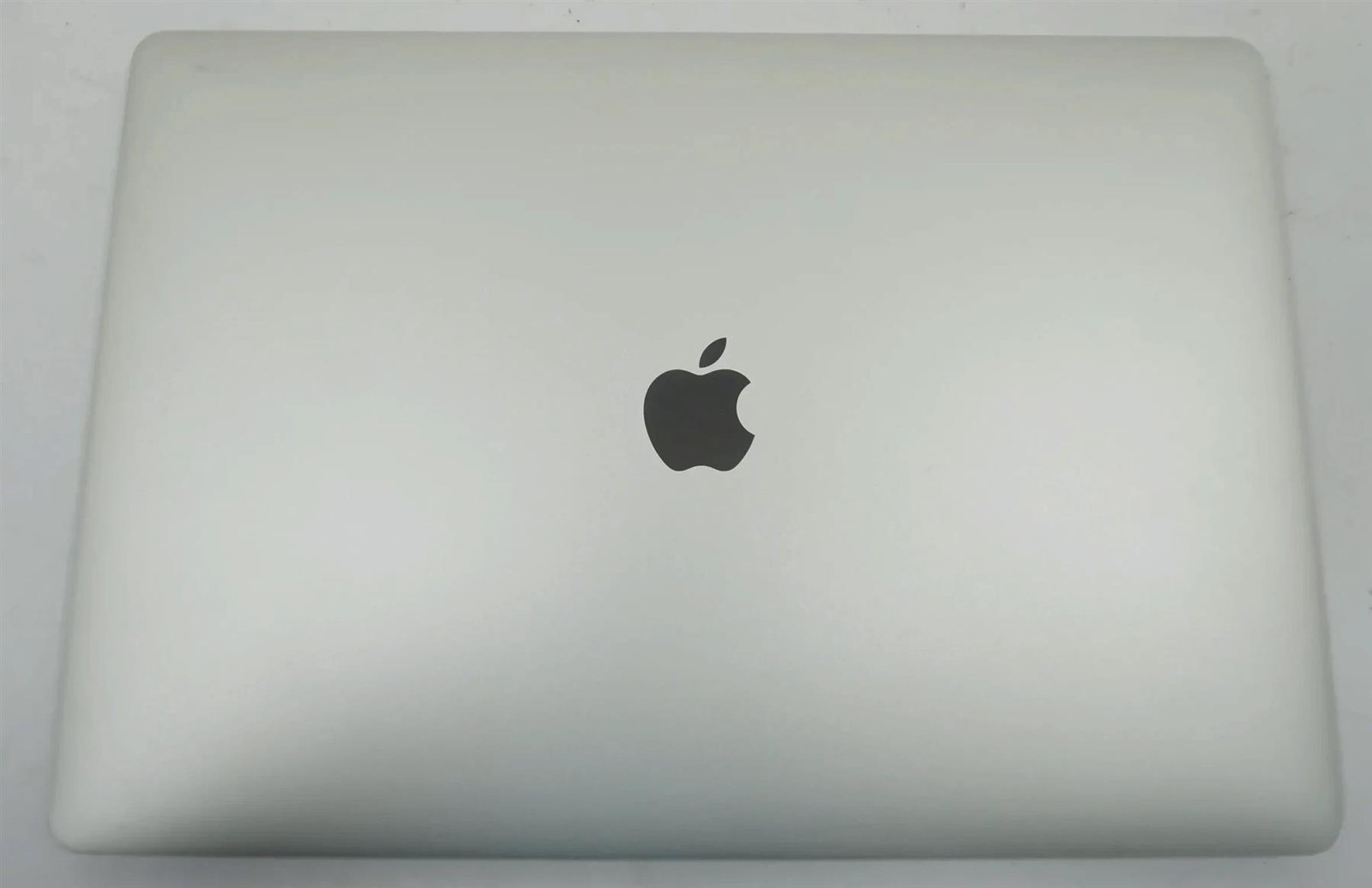Apple MacBook Pro 2019 A1990 15.4″ Retina i7-9750H 32GB 512GB SSD Laptop