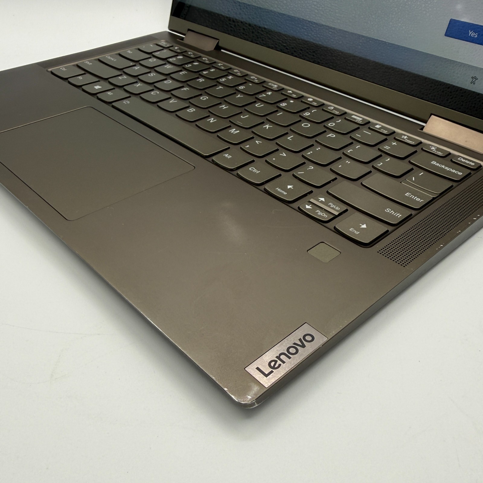Lenovo Yoga 7 14ITL5 14″ 512GB SSD, Intel Core i5-1135G7,12GB RAM TOUCH WHT DOT
