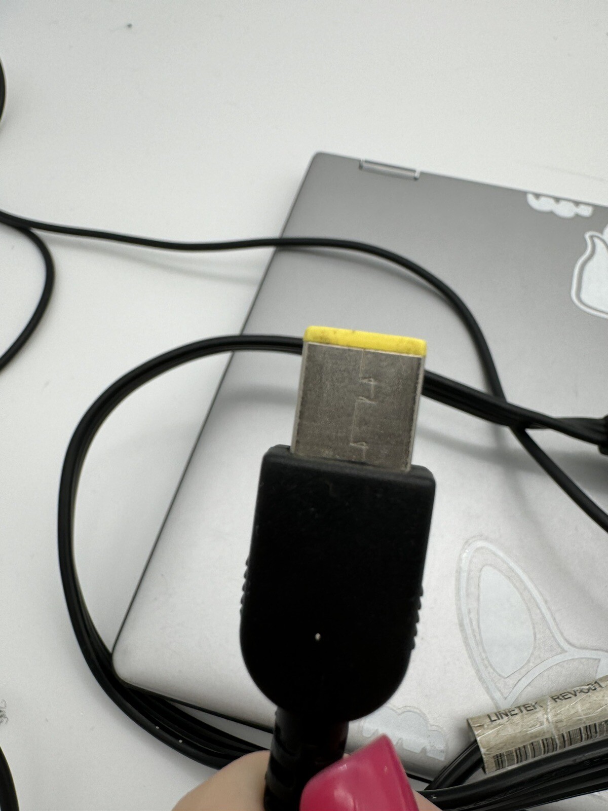 Lenovo Core i3 20V 2.25A S/N: YB04969005 W Charger