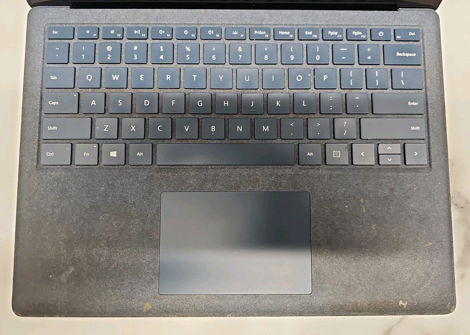Microsoft Surface Laptop 2 13.5″ Cobalt Blue i5 8GB 256GB