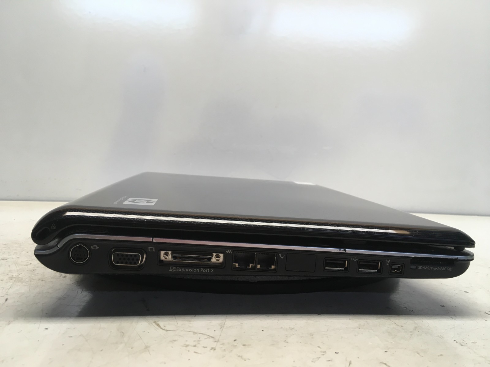 HP Pavilion DV6704NR AMD Athlon 64 X2 TK-57 1900MHz 2 GB NO HDD Dim Screen