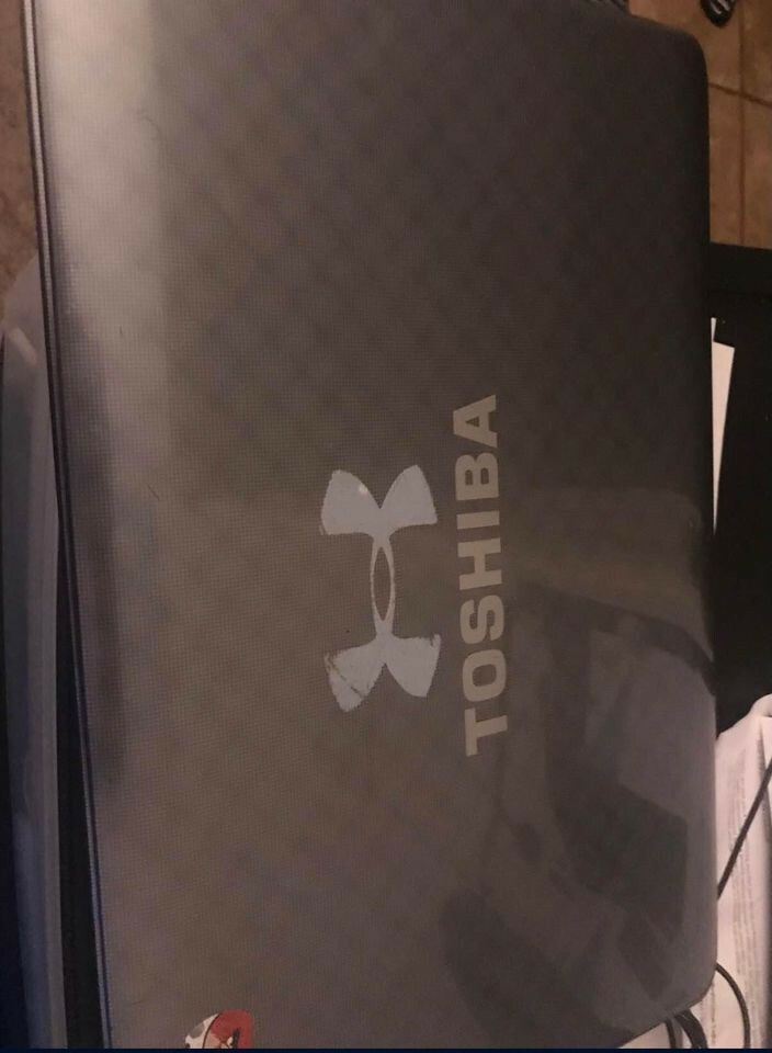 Toshiba Satellite E45-B4200 14in. (750GB, Intel Core i5 4th Gen., 2.7GHz,…