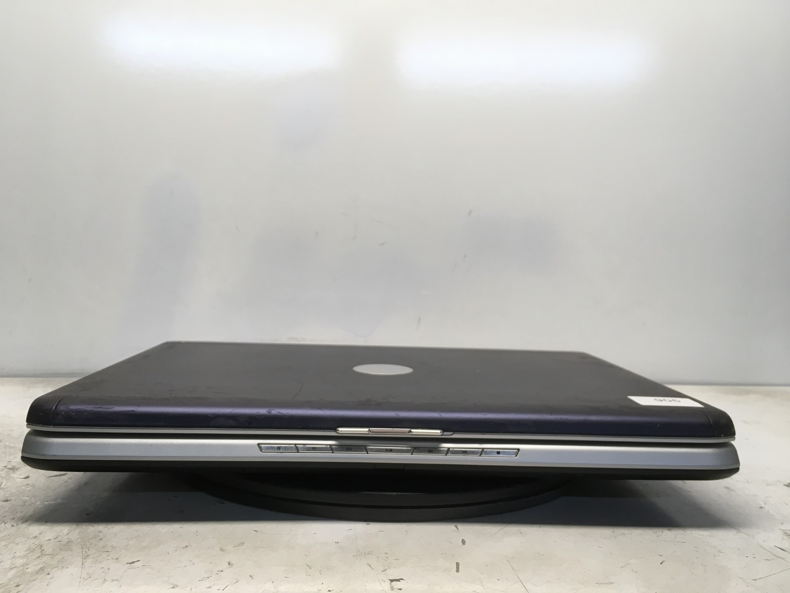 Dell Inspiron 1721 AMD Dual-Core 0F81 2GHz 1 GB NO HDD No Batt