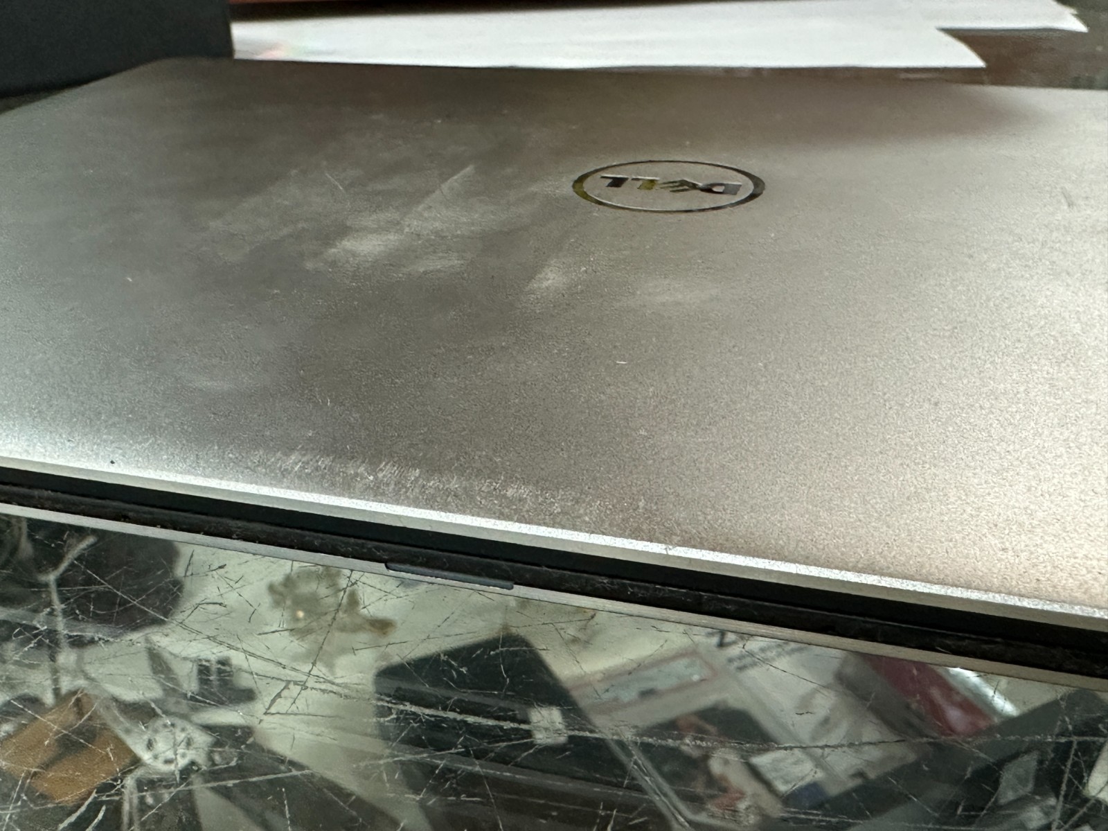 DELL XPS 13 9343 LAPTOP WINDOWS 10 HOME , 256 GB SSD 8 GB RAM – READ DESCRIPTION