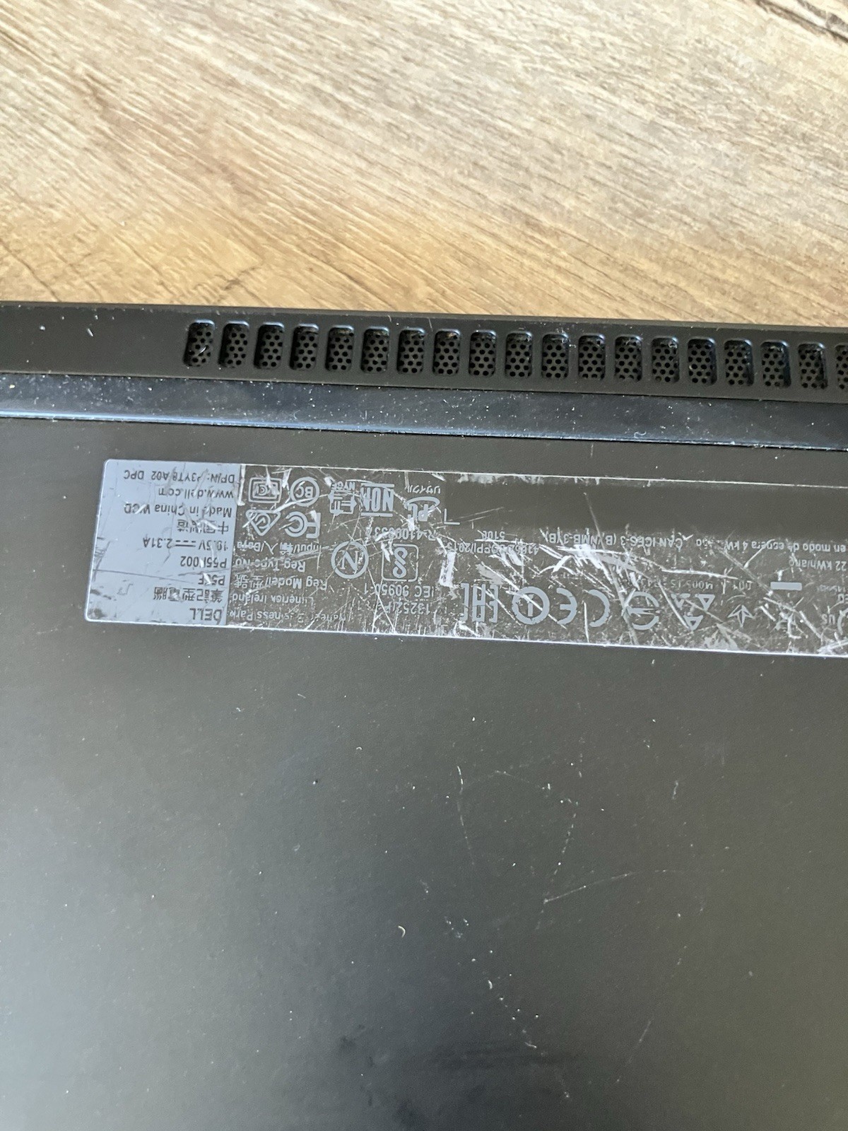 DELL INSPIRON 15-7000 LAPTOP COMPUTER INTEL CORE i7-6500U 2.50GHz 8 GB RAM 238GB