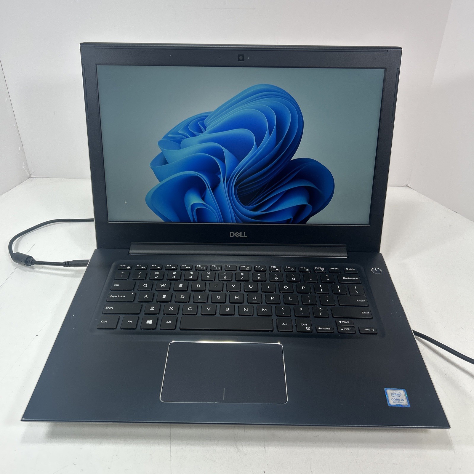 Dell Vostro 5471 i5-8250U 1.60GHz 4GB RAM 256GB SSD Windows 11 Pro 🔋Poor