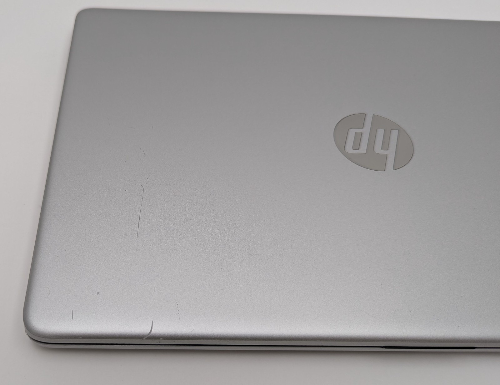 Incomplete HP 15-dy1751ms 15.6″ Touch Laptop i5-1035G1 8GB RAM – *TOUCHPAD ISSUE