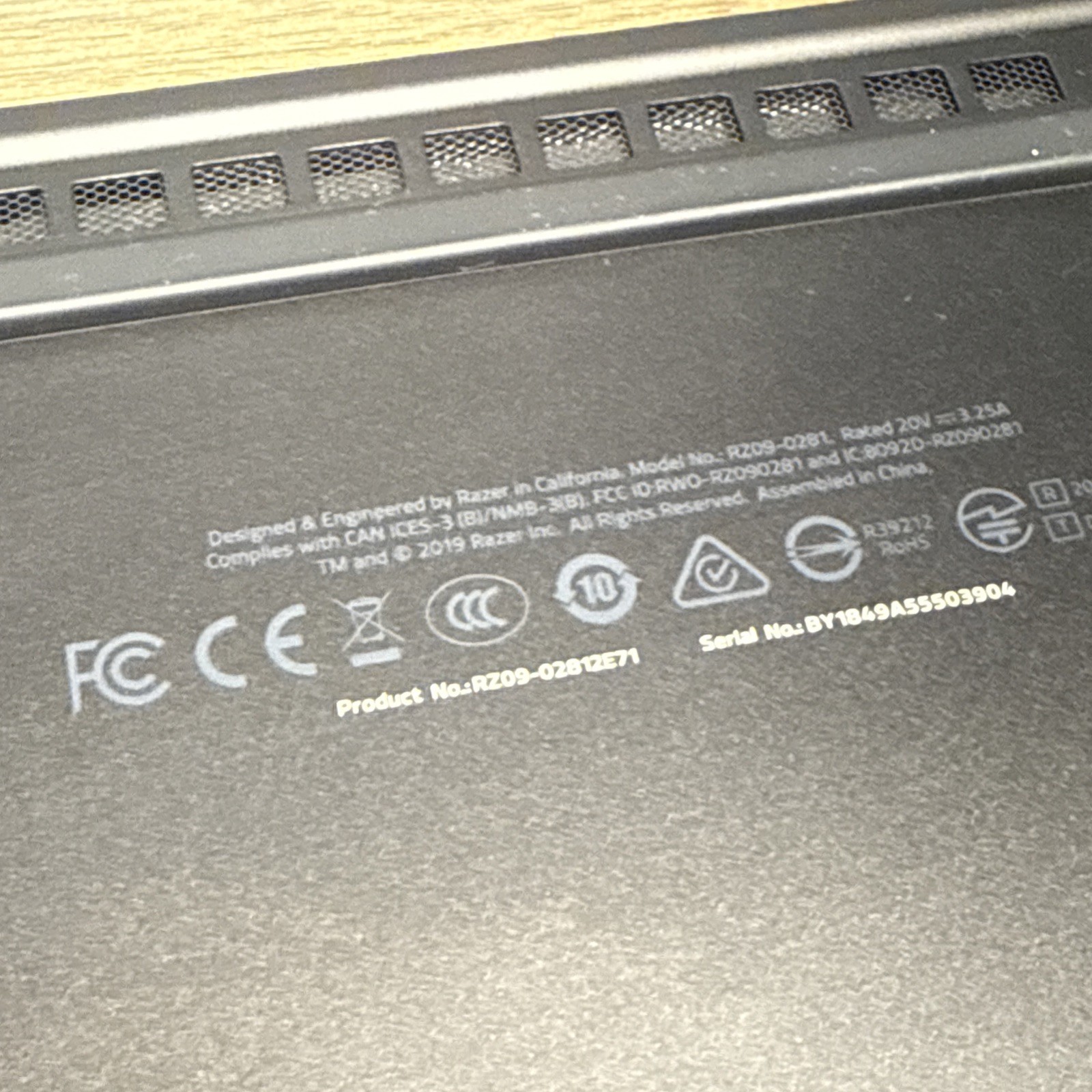 Razer Blade Stealth RZ09-0281 13.3″ i7-8565U 16GB RAM 500GB SSD GeForce MX150