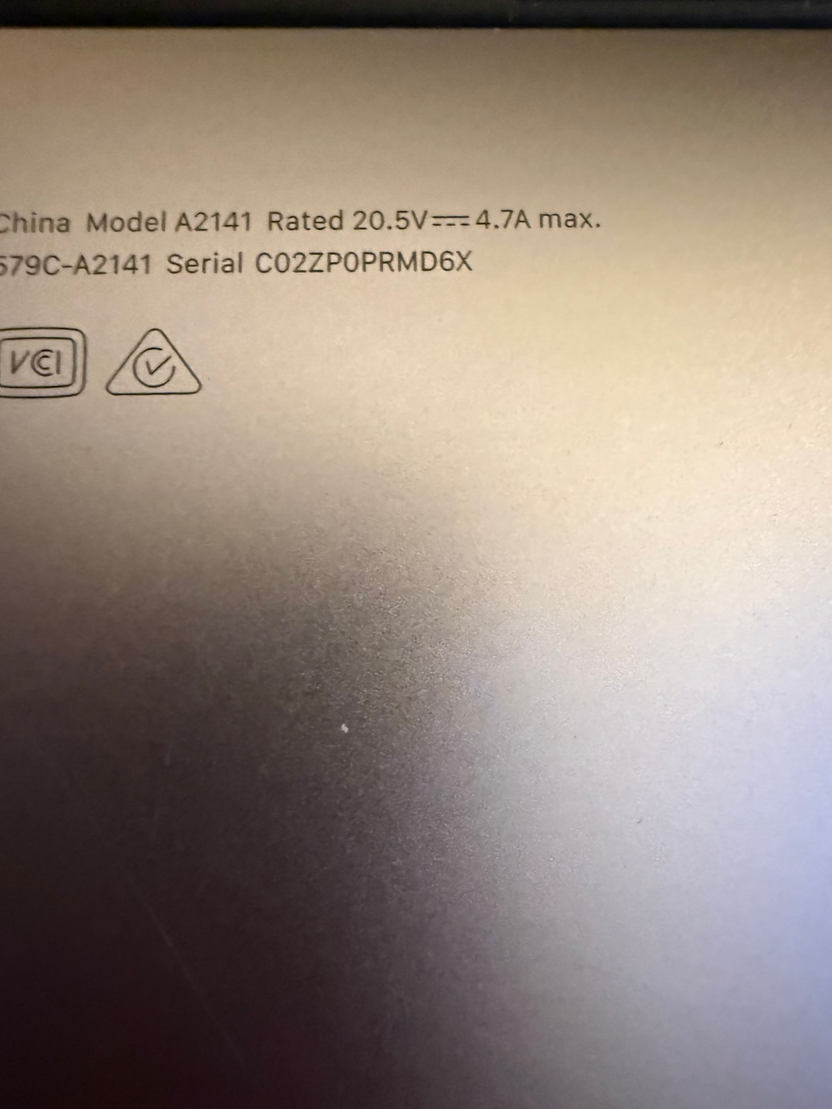 Apple MacBook Pro 2019 16″ Core i9 2.4 Ghz – 32GB – 2TB SSD Mac OS Tahoe 26.1