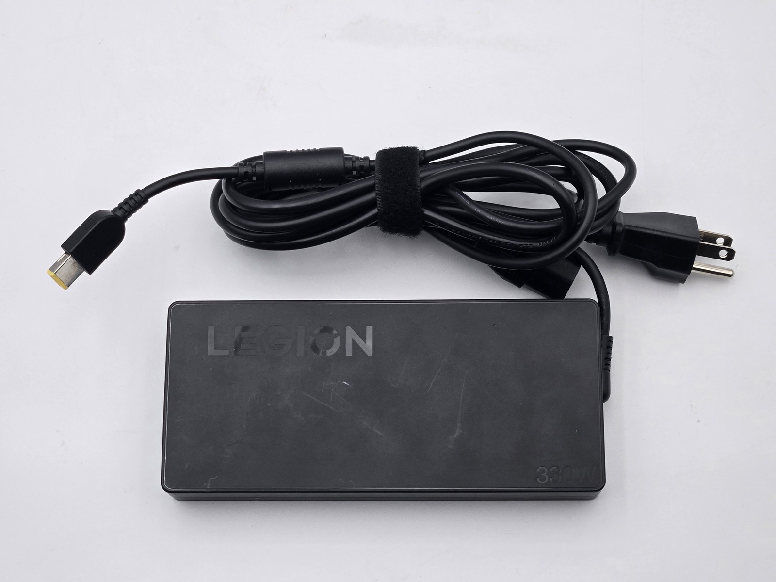 Lenovo Legion 9 16IRX9 16″ 3200 x 2000 I9-14900HX 2TB SSD 32GB W11 GeForce RTX