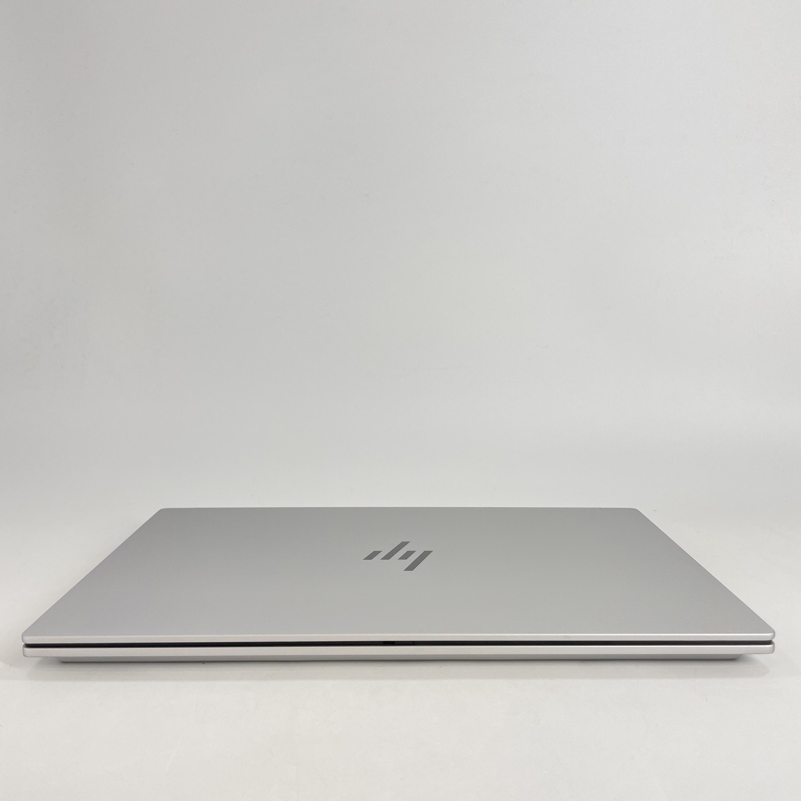 HP OmniBook 7 AI PC 17.3 FHD TOUCH 2.1 GHz Ultra 5 226V 16GB 512GB – SMOKE ODOR