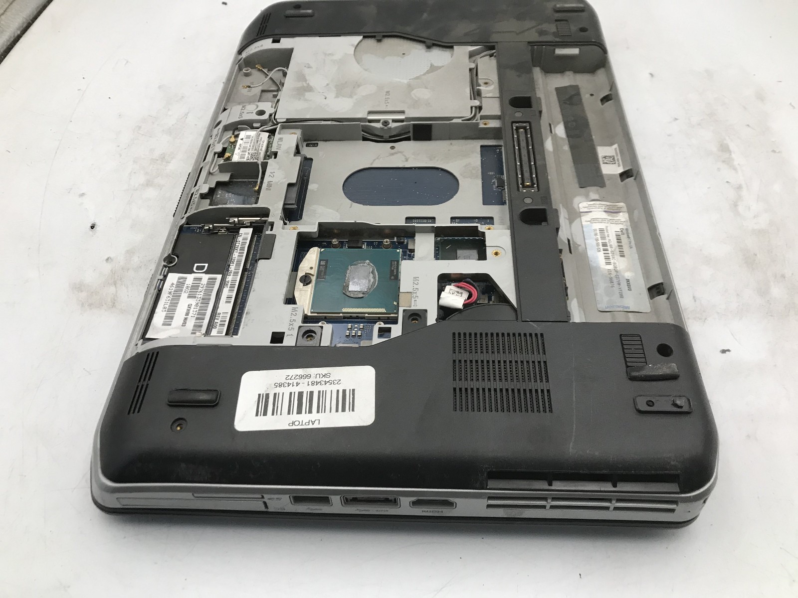 DELL LATITUDE E5430 – FOR PARTS/REPAIR – INTEL I5 3RD GEN – NO RAM – READ – BB !