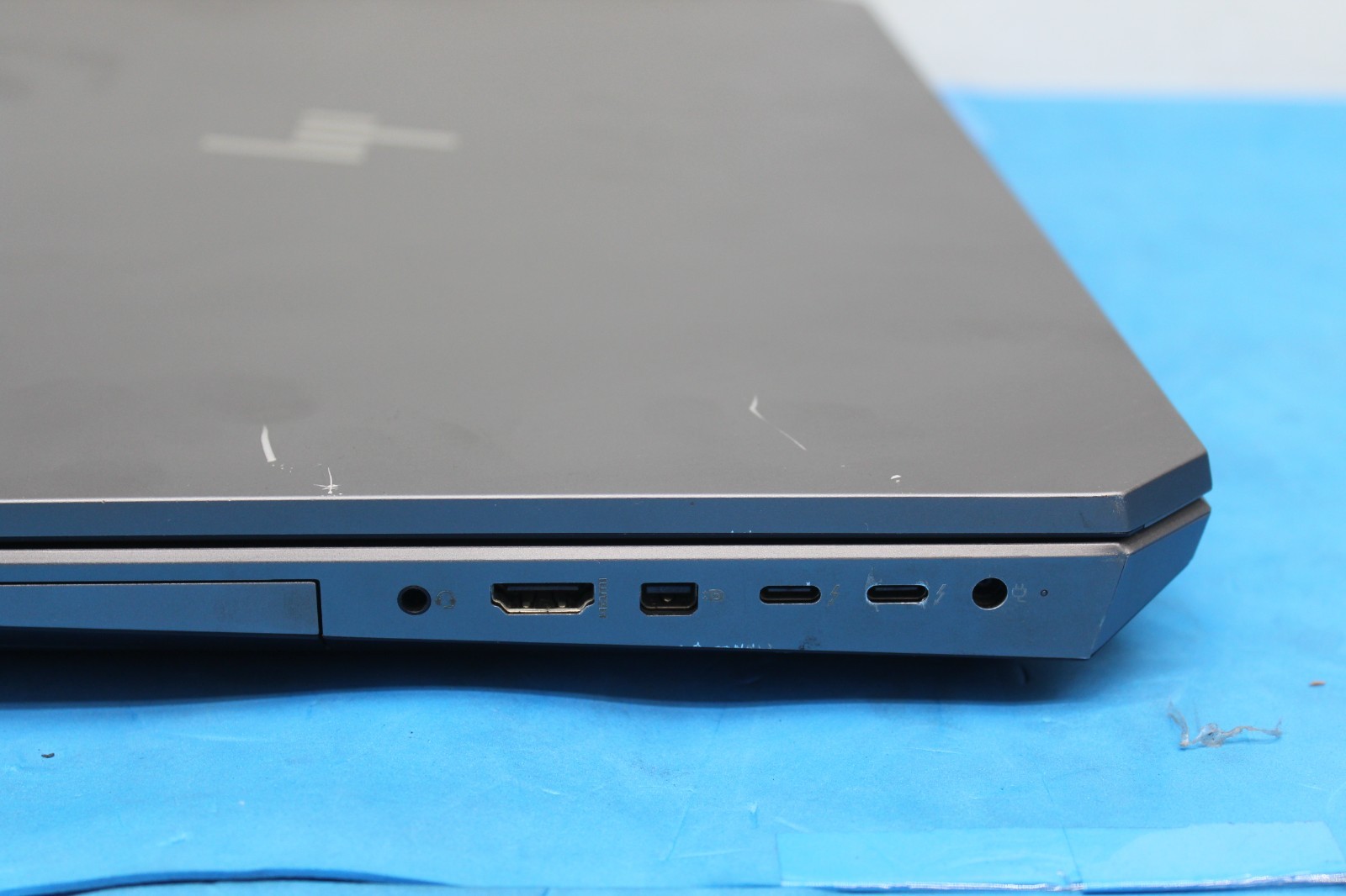 HP ZBOOK 17 G6 WORKSTATION XEON E-2286M 64GB 1TB M.2 SSD RTX 5000 W11PRO T9-A12