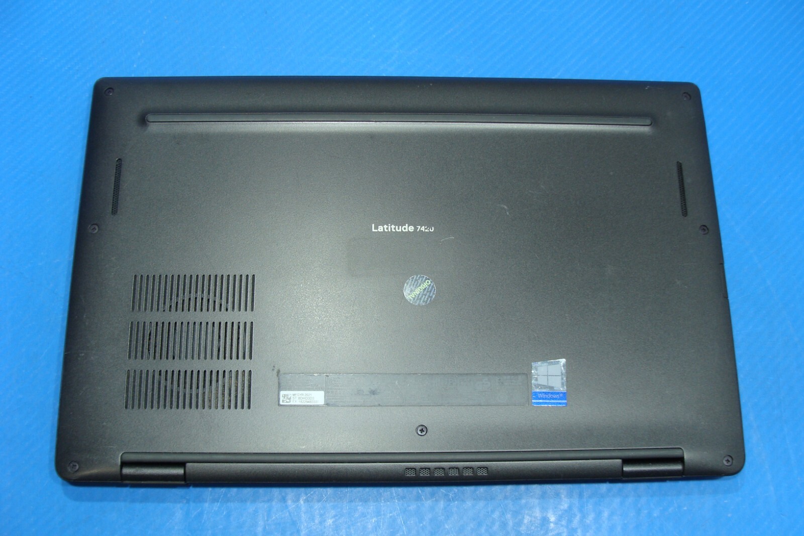Dell Latitude 7420 14″FHD i7-1185G7 3Gh 16GB 256GB SSD Windows 11 Pro +Charger