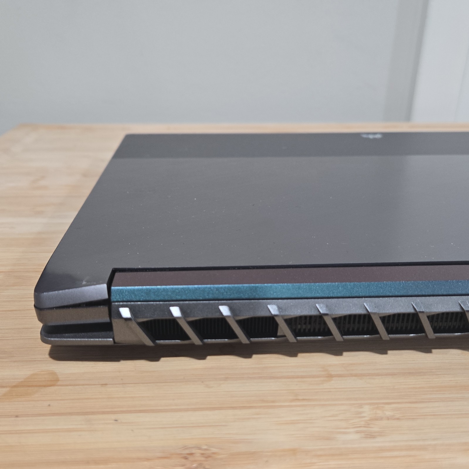 Acer Predator Triton 500 SE 16in i7 16GB 1TB SSD RTX 2560×1600 165Hz