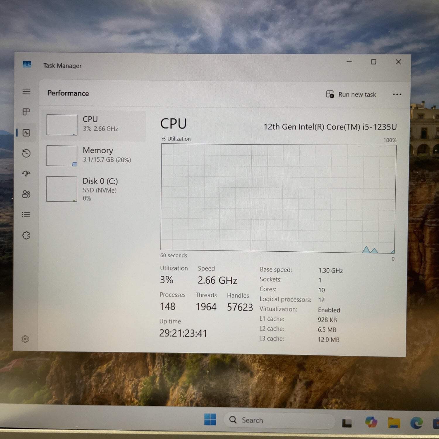 Dell Inspiron 3520 15.6″ i5-1235U 1.3GHz 16GB RAM 512GB SSD