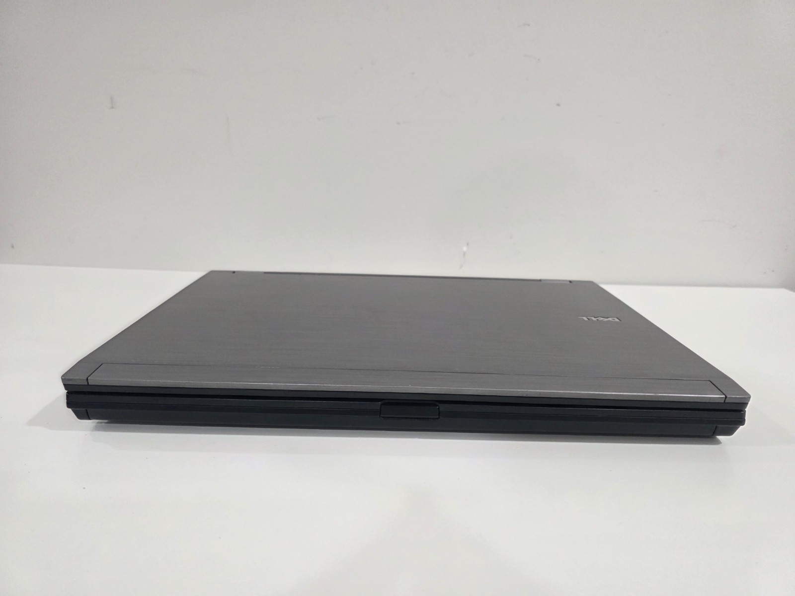 Dell Latitude E6510 Intel Core i5 CPU M 520 4GB Webcam