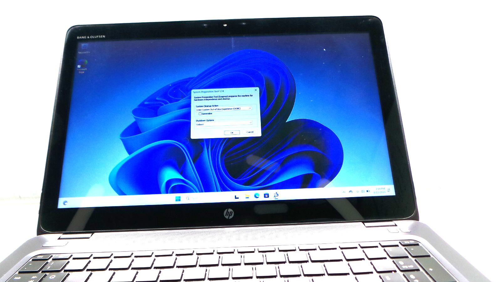 HP Z Book 15u G3| 15.6″ | i7-6500U |2.50GHz |16GB DDR RAM|256 GB SSD| Win 11 Hom