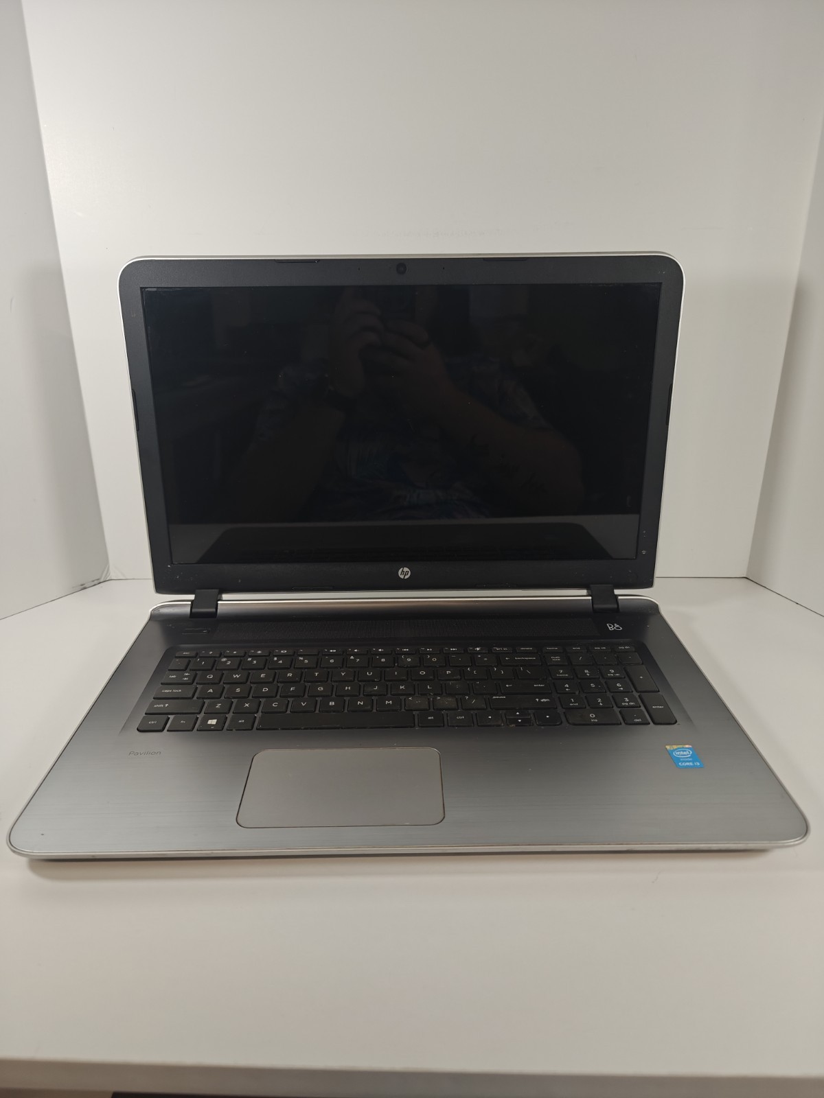 Hp 17-g161us Laptop For Parts Bad Screen/Won’t Boot See Pics