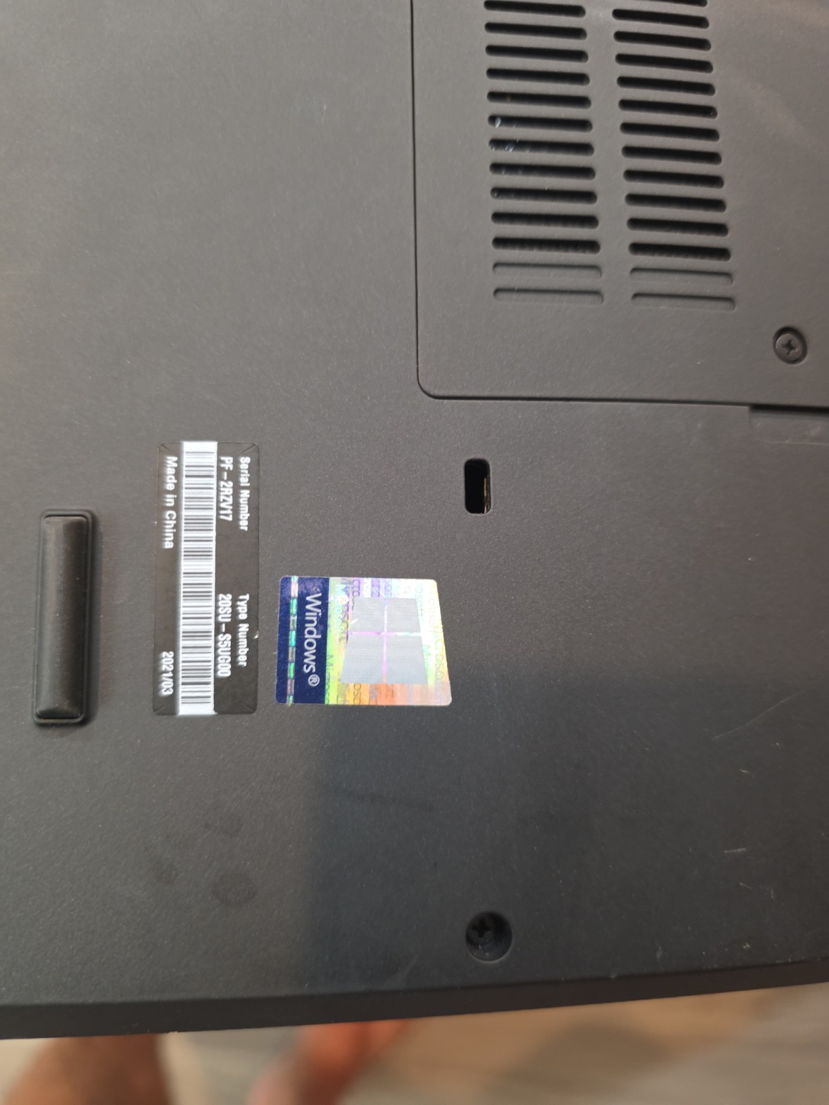 Lenovo ThinkPad P15 GEN 1 15″ Intel i9-10885HK 64GB 1TB Quadro T1000 WIN 11 PRO
