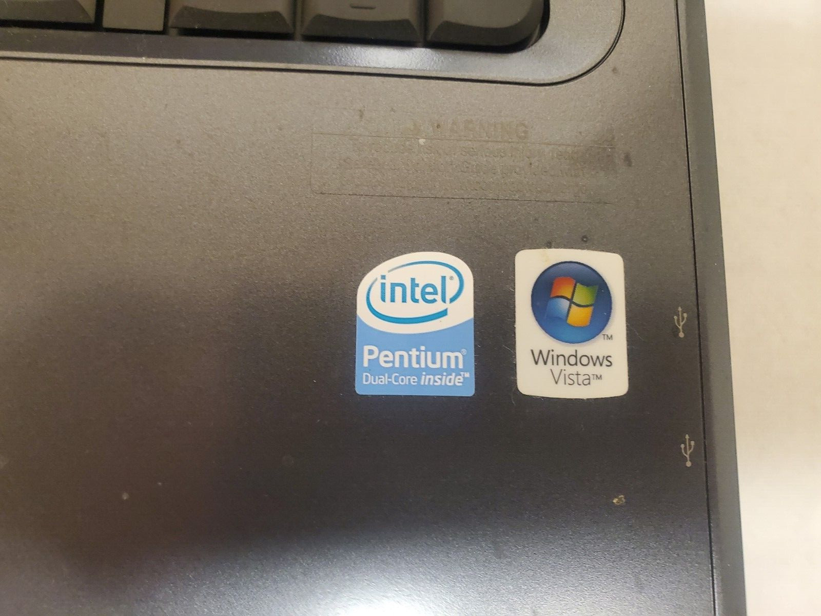 HP Compaq Presario C700 15.4” Intel Pentium Dual Core 1GB RAM NO HDD Works fine