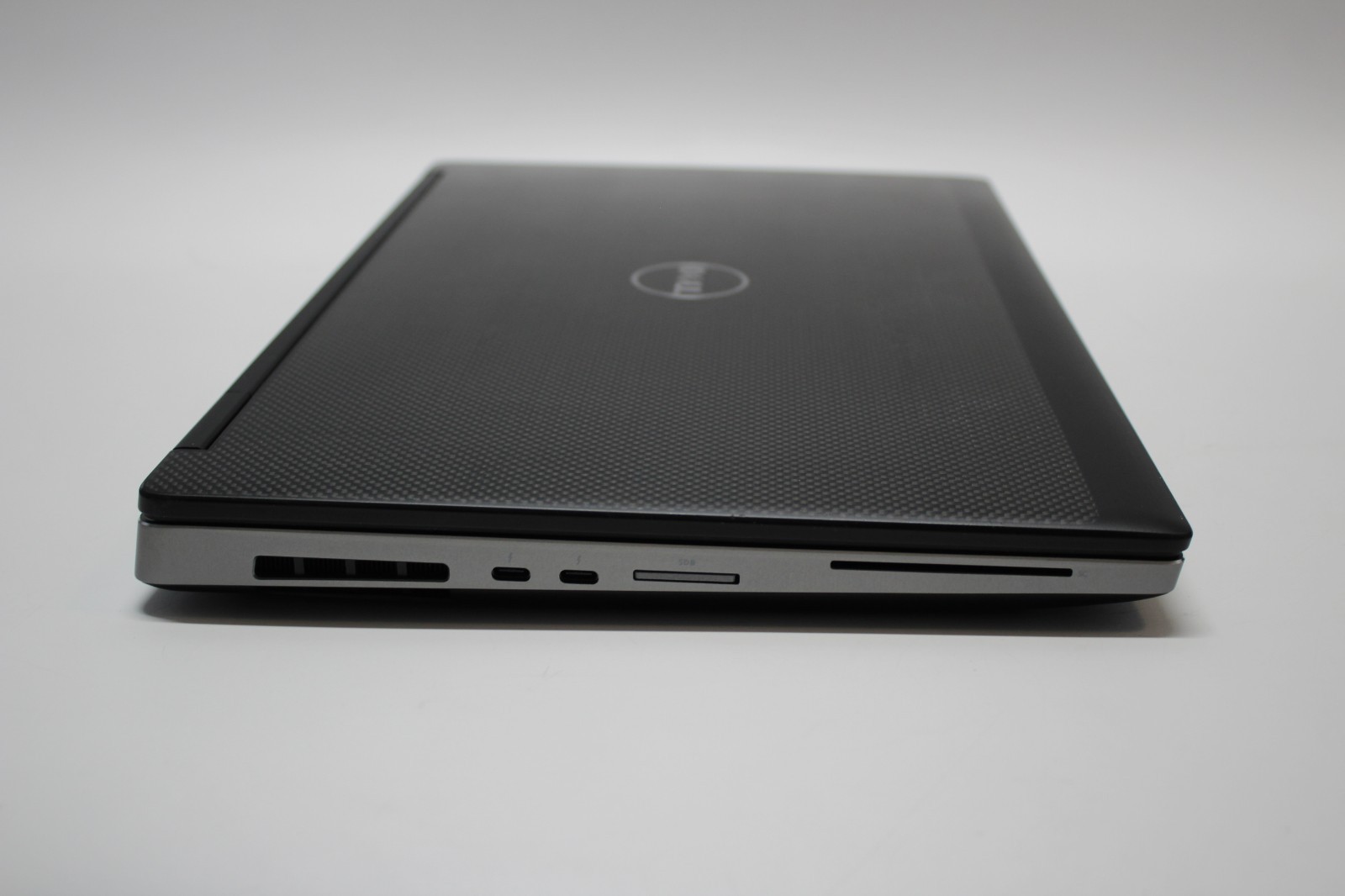 Dell Precision 7540 i7-9850H – 32GB RAM 256GB NVMe – Nvidia T2000 60 FPS GAMING