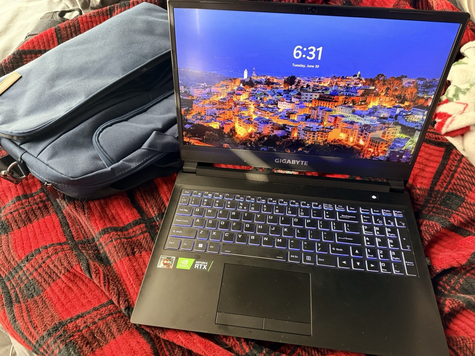 GIGABYTE A5 X1-CUS2130SH 15.6in Ryzen 9 5900HX 16GB 512GB RTX 3070
