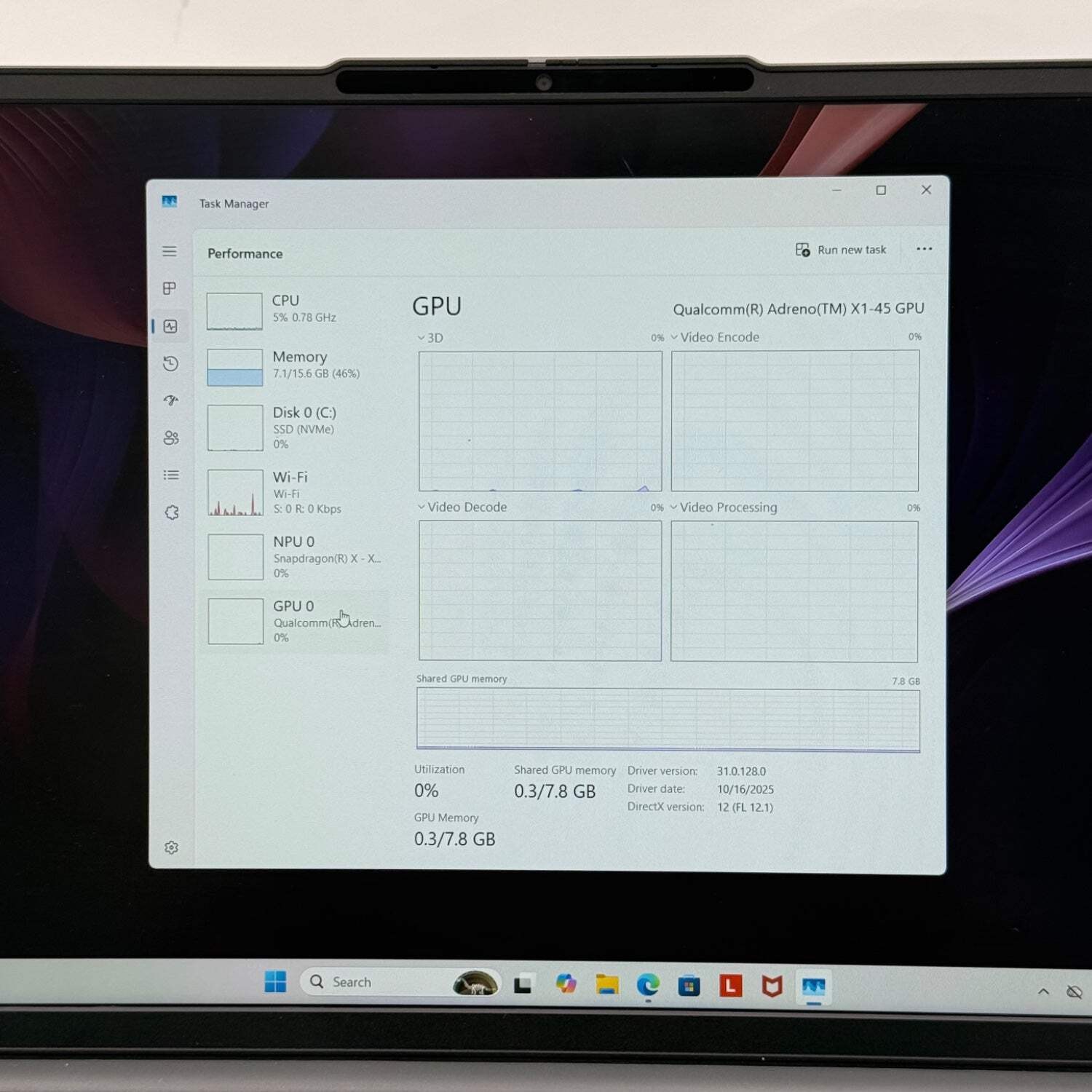 Lenovo IdeaPad Slim 3 15Q8X10 15.3″ Snapdragon X 2.9GHz 16GB RAM 256GB SSD