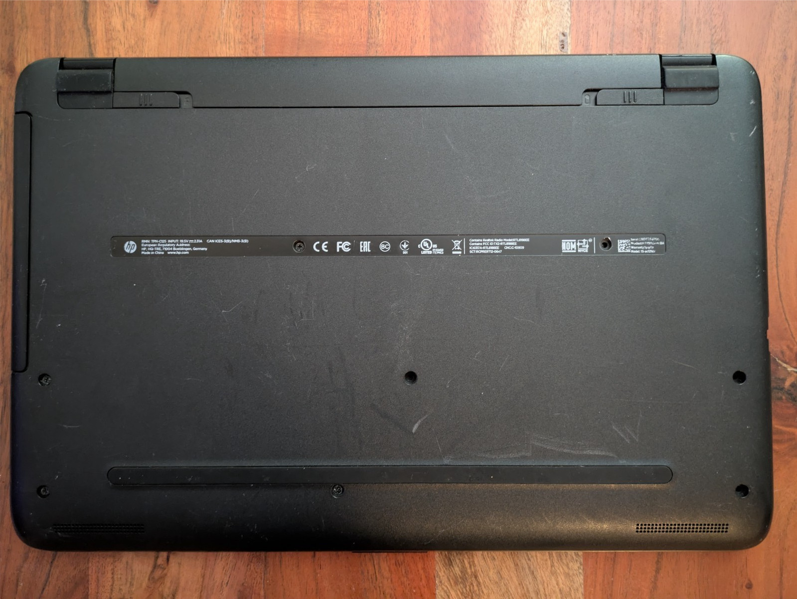 HP Laptop 15-ac121dx Intel i3-5010U 2.10GHz 6GB RAM HDD WIN 10 READ