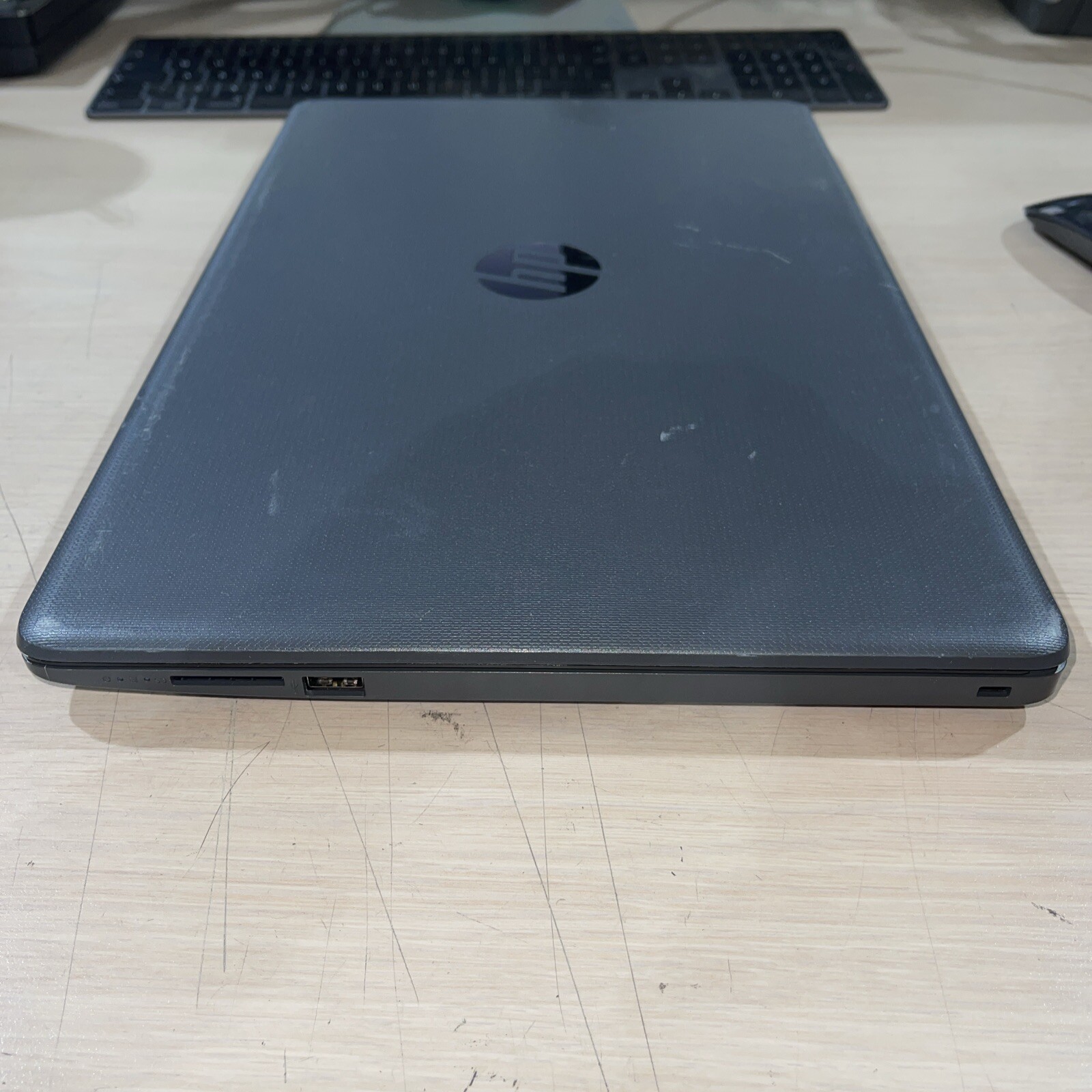 HP 255 G7 Notebook AMD A4-9125 Radeon 4GB RAM NO HD1