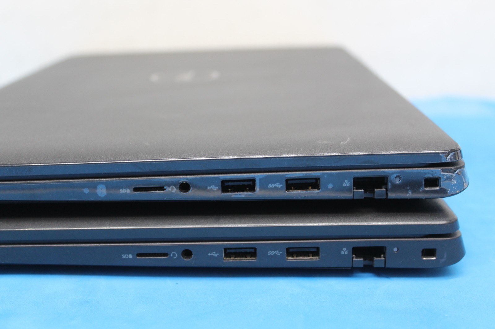 LOT-2 Dell Latitude 3520 15″ FHD i5-1135G7 16GB RAM 256GB NVMe NO Windows T9A13