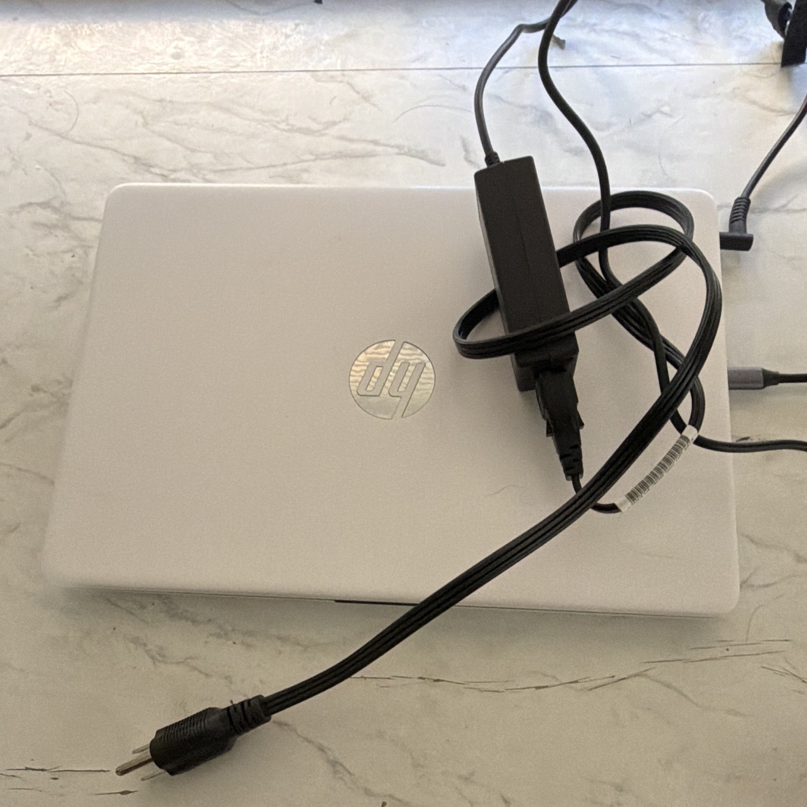 HP 15.6″ Silver Laptop Intel 1.20GHz 8GB RAM 256GB SSD Windows 2024
