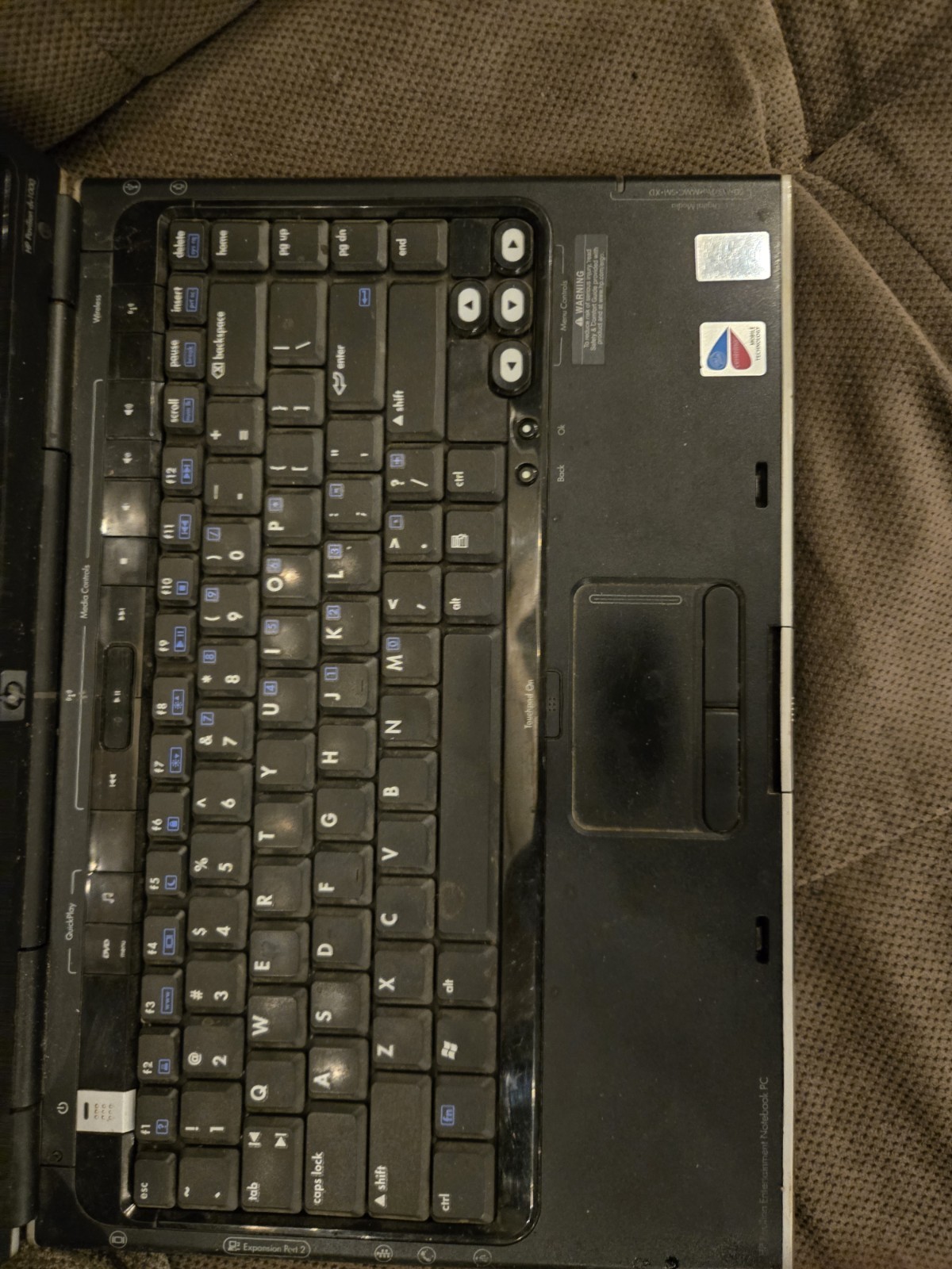 HP Pavilion dv1000 Entertainment Notebook PC Laptop