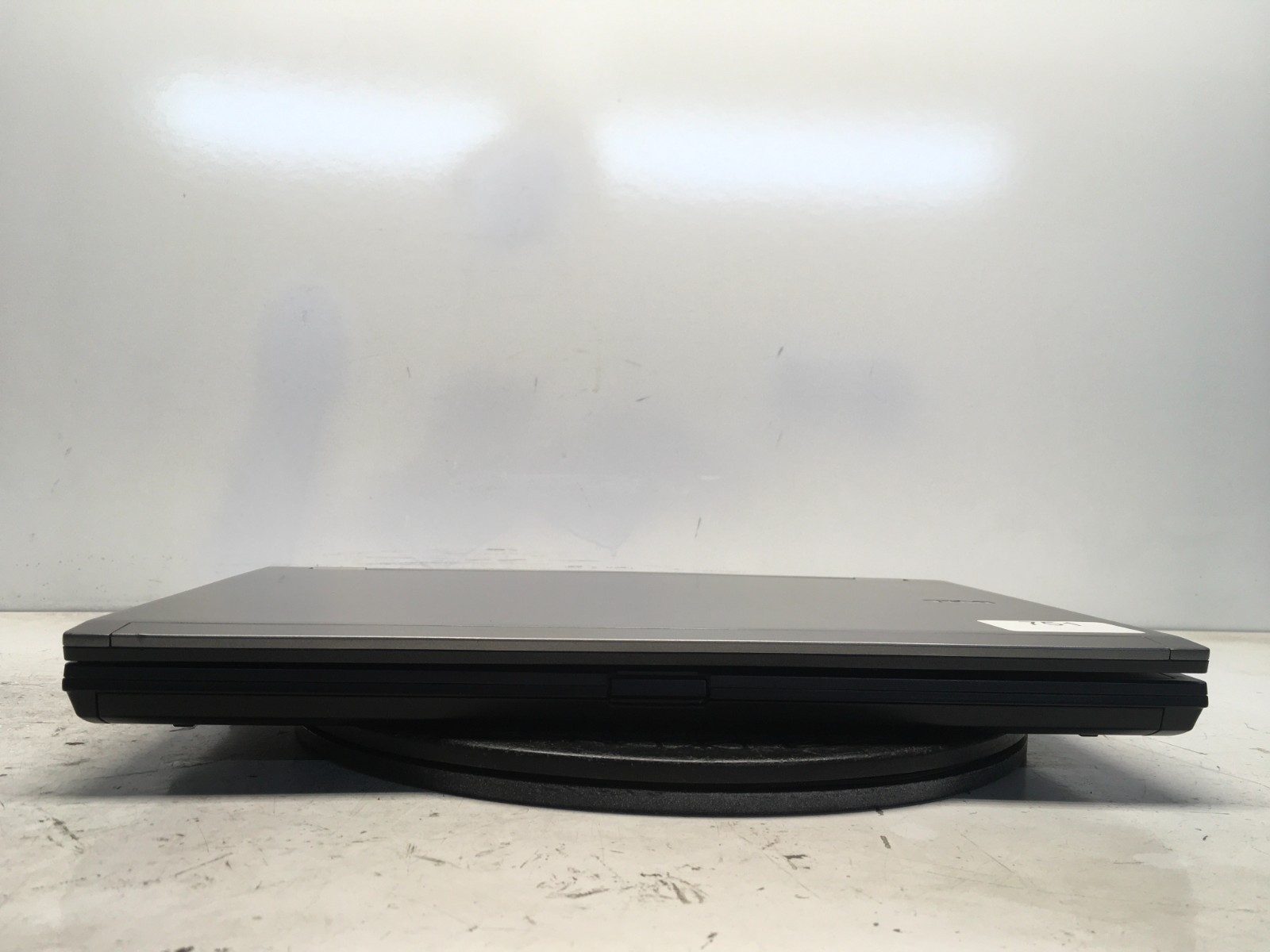 Dell Latitude E6510 Intel i5-M520 2.4GHz 4 GB NO HDD